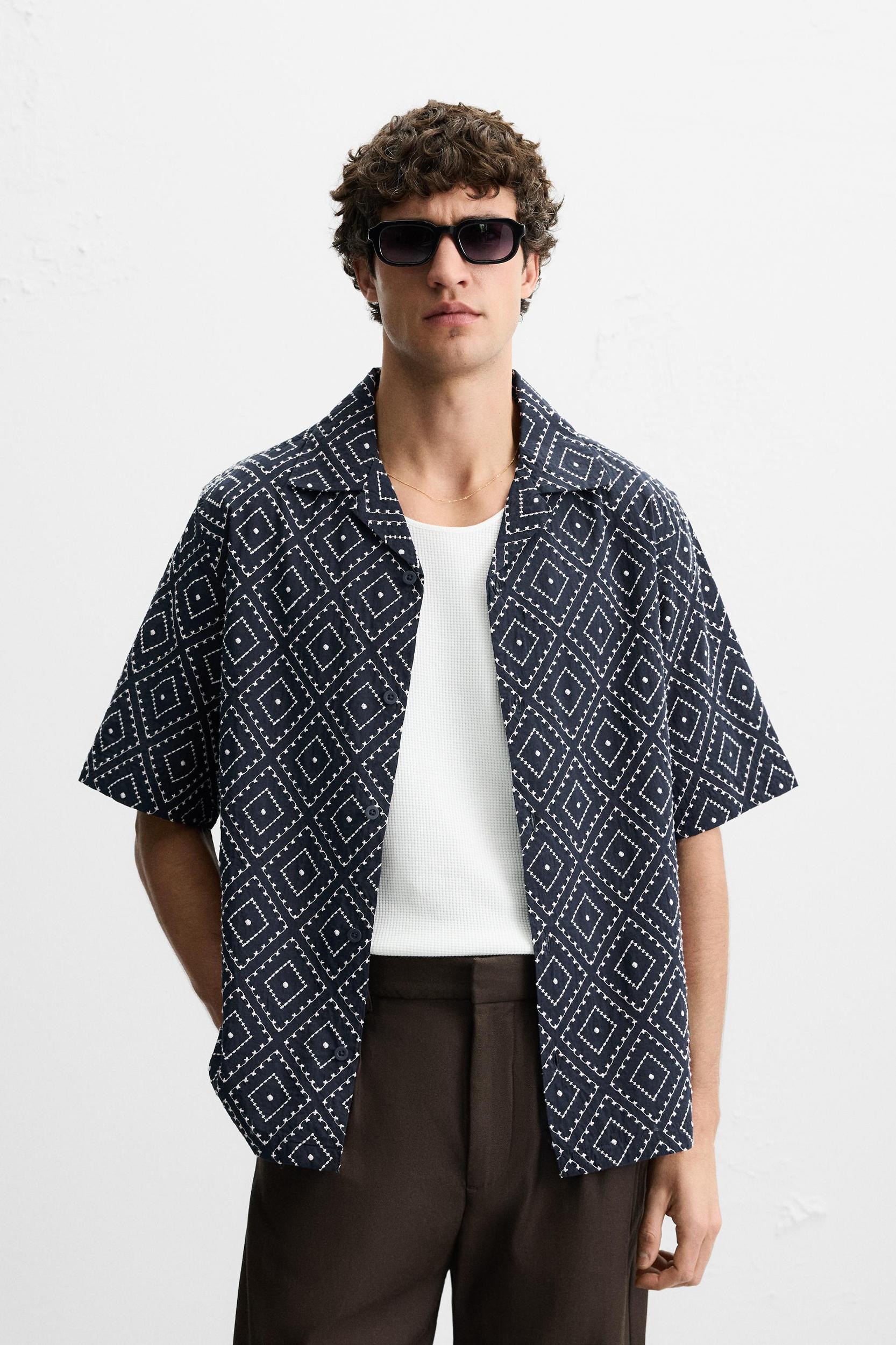 SHIRT WITH CONTRASTING EMBROIDERY Product Image
