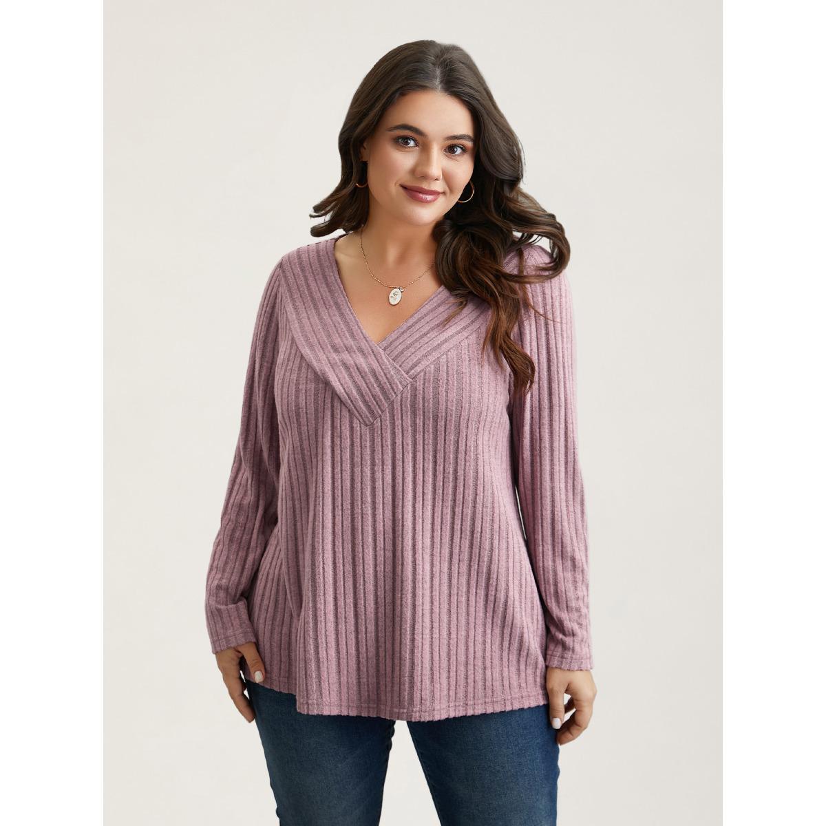 Plus Size V-Neck Textured Pit Strip Fitted T-Shirt Dirtypink Women Casual Texture V-neck Bodycon Everyday T-shirts BloomChic 26/4X Product Image