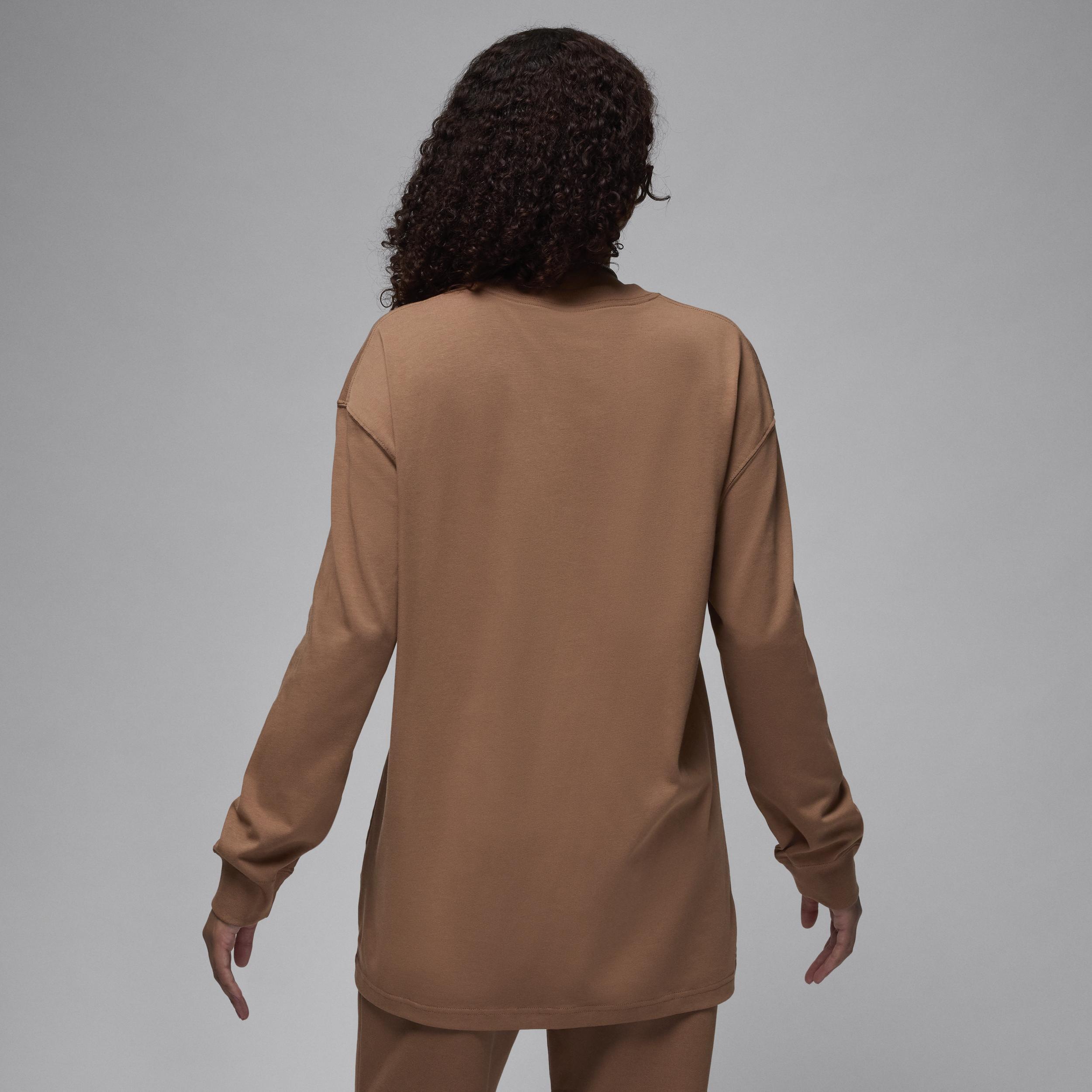 Jordan Women's Oversized Long-Sleeve T-Shirt Product Image