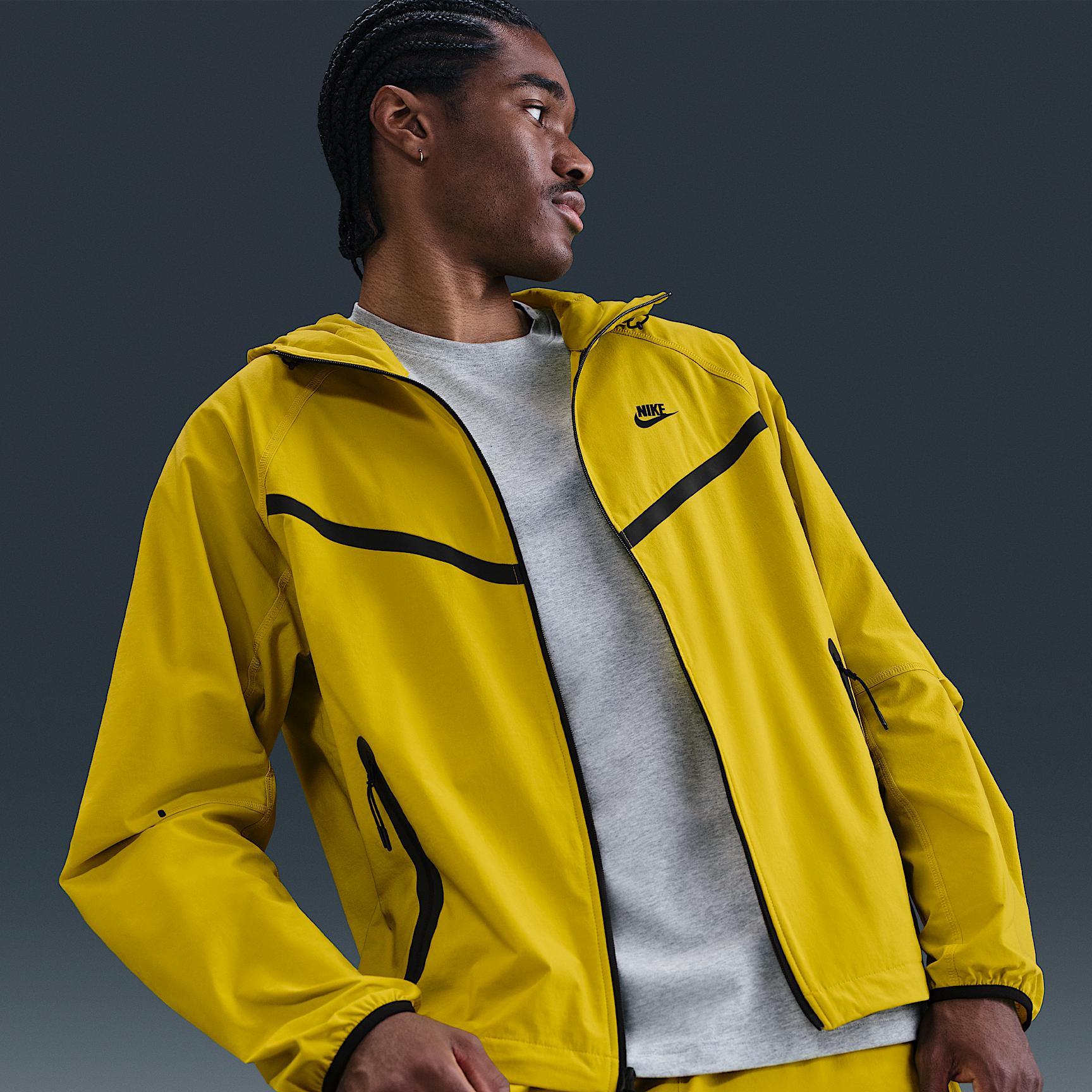 Nike Men's Tech Woven Jacket Product Image