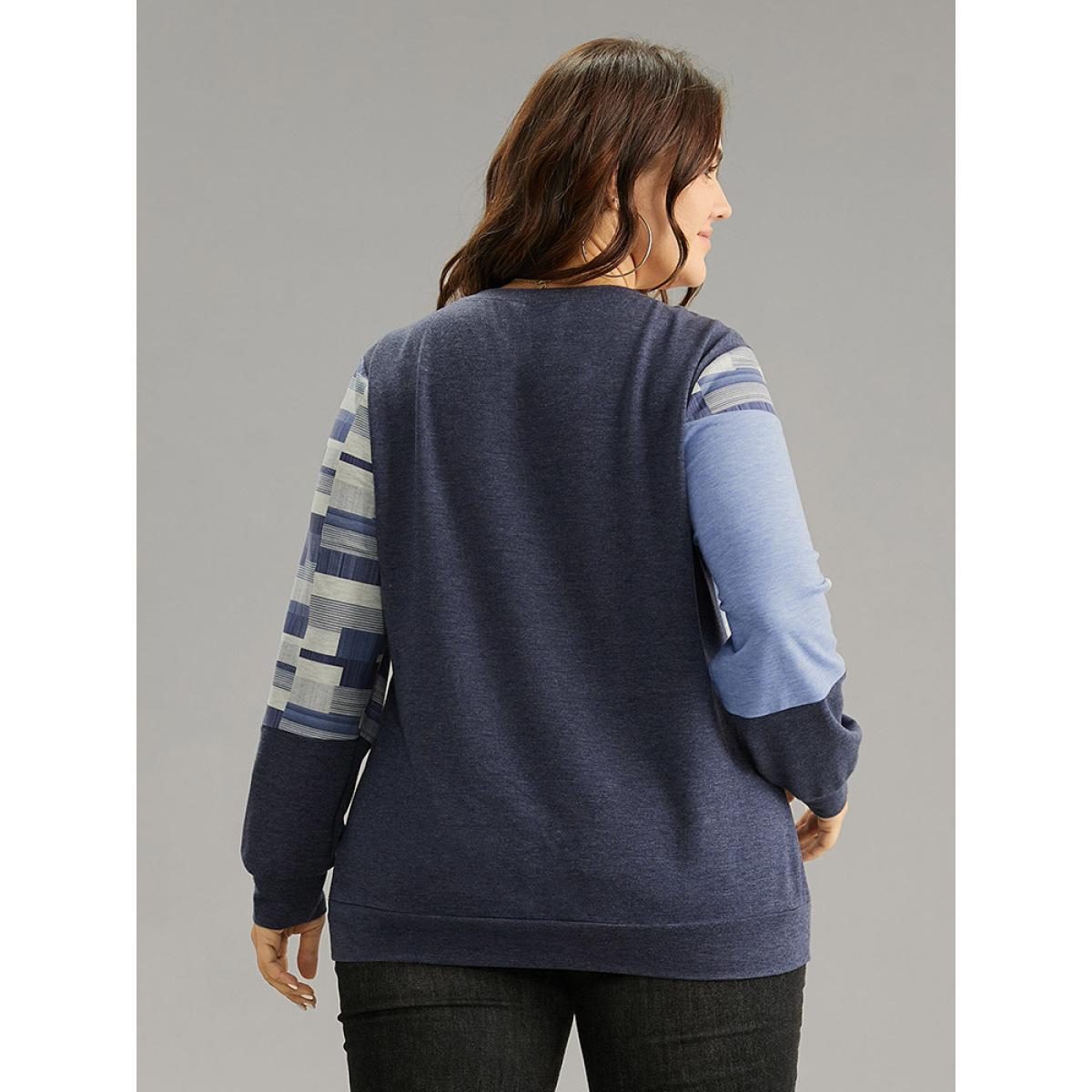 Plus Size Geometric Colorblock Contrast Crew Neck Sweatshirt Women Indigo Casual Contrast Round Neck Dailywear Sweatshirts BloomChic 10/M Product Image