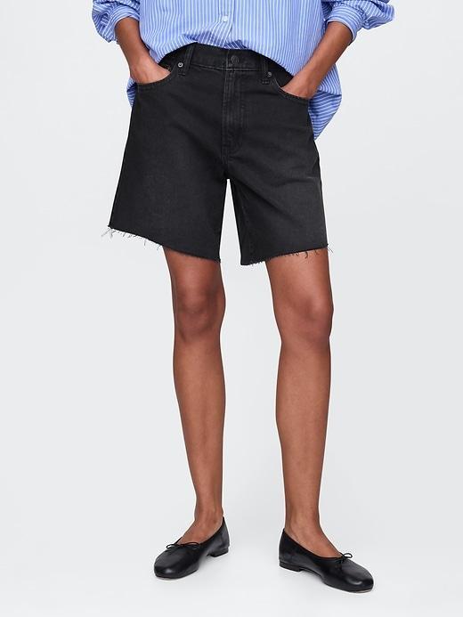 8" Mid Rise '90s Loose Denim Bermuda Shorts Product Image