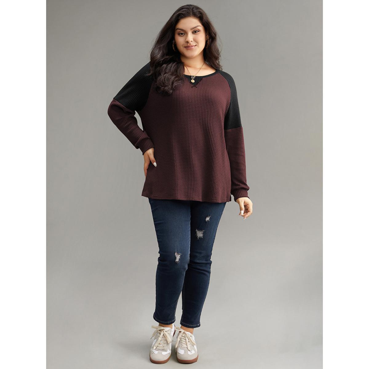 Plus Size Waffle Knit Contrast Patchwork T-shirt Burgundy Women Casual Contrast Plain Round Neck Everyday T-shirts BloomChic 26/4X Product Image