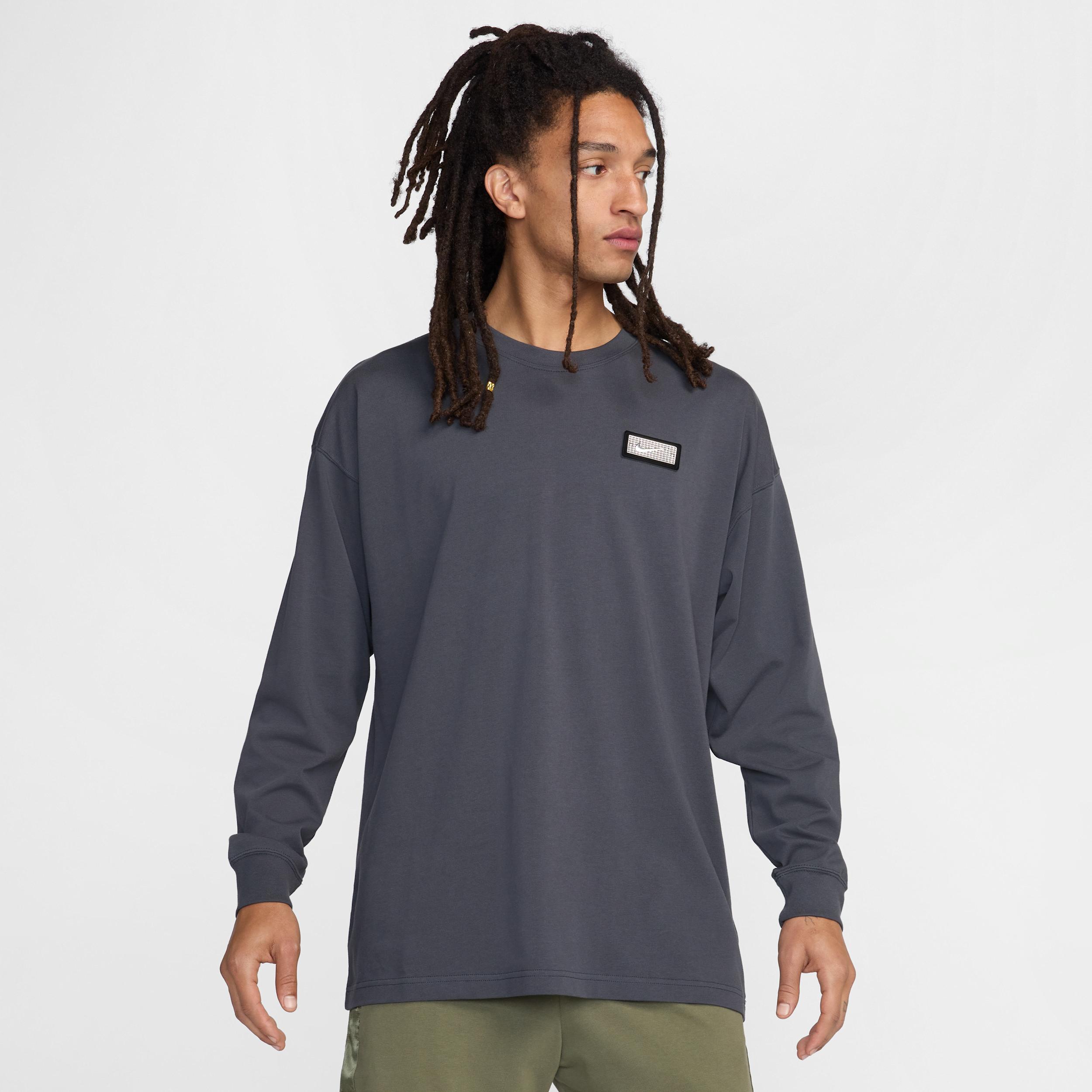 Devin Booker Men's Long-Sleeve Basketball T-Shirt Product Image