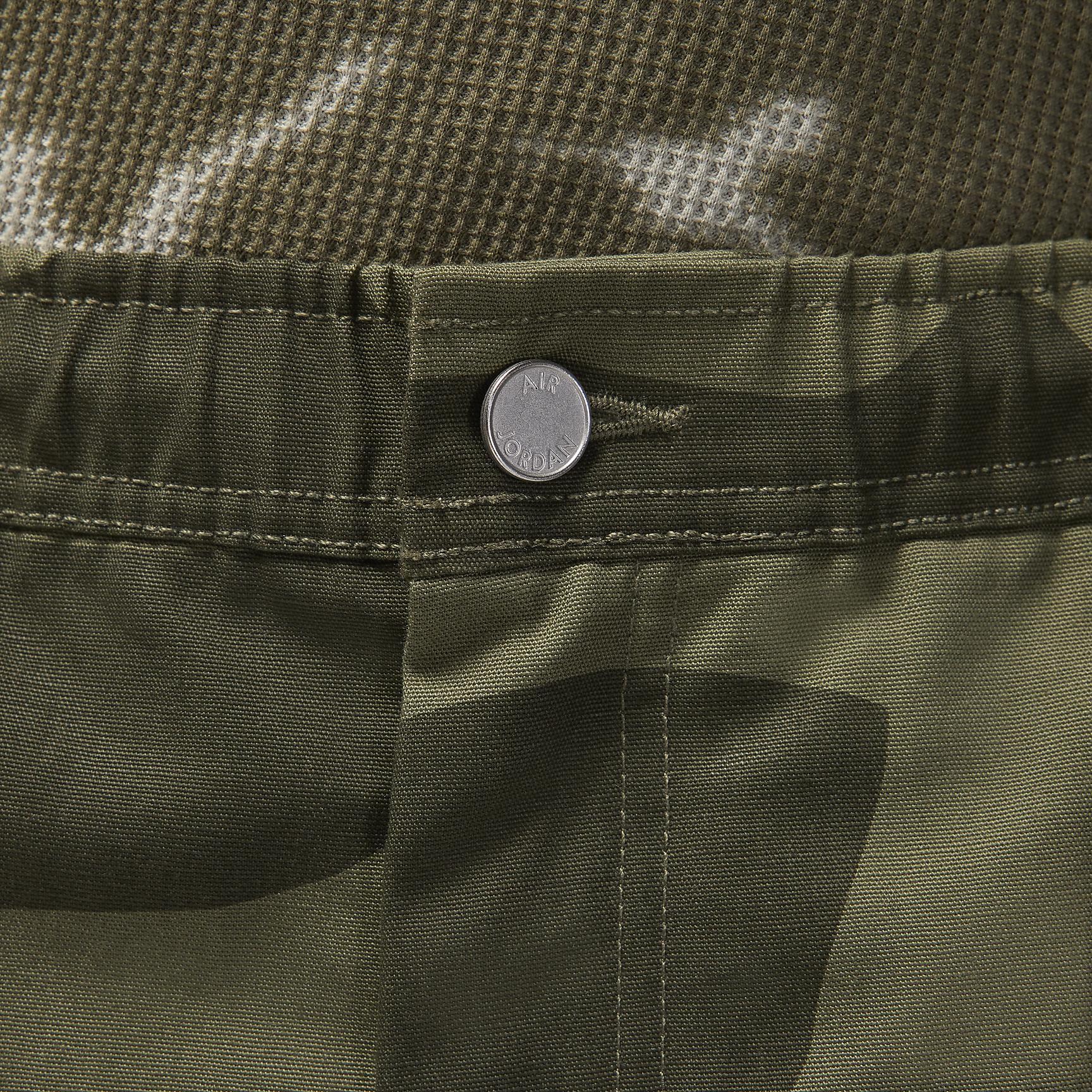 Jordan Essentials Chicago Men's Pants Product Image