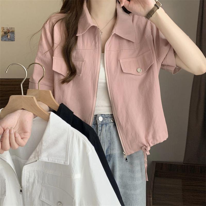 Short-Sleeve Pocketed Zip-Up Plain Crop Shirt Product Image