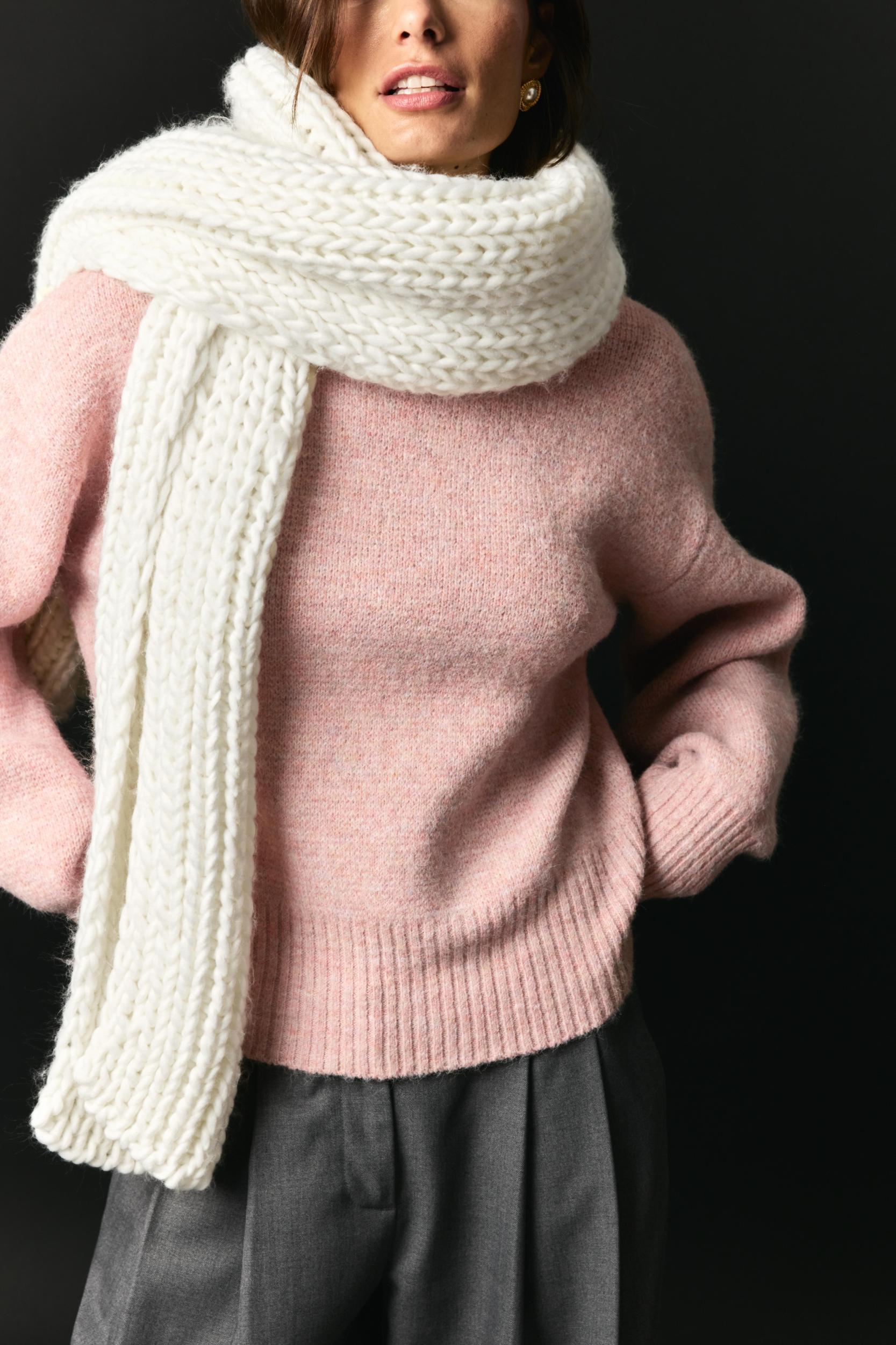 Ultra Chunky Knitted Scarf Product Image