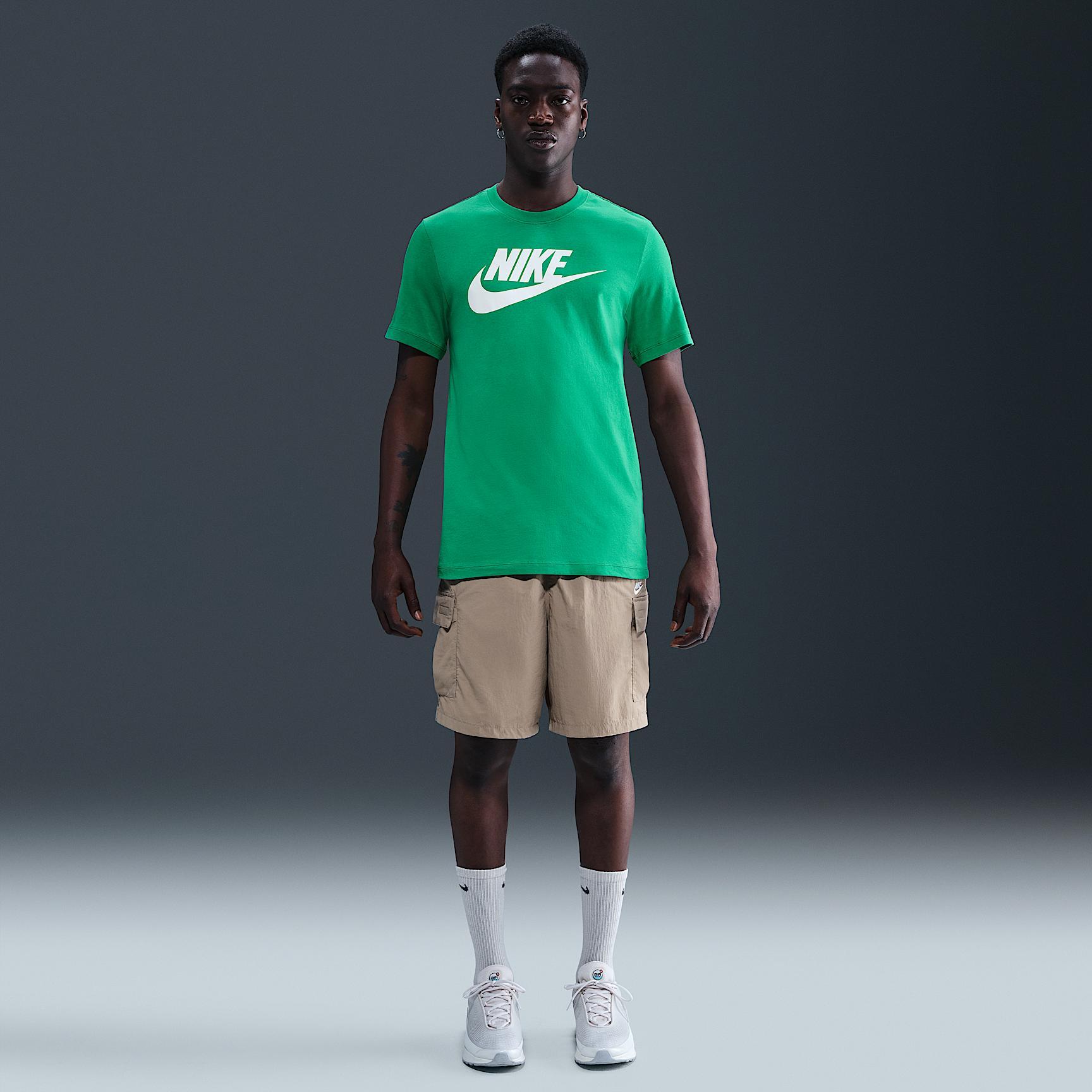 Nike Sportswear Men's T-Shirt Product Image
