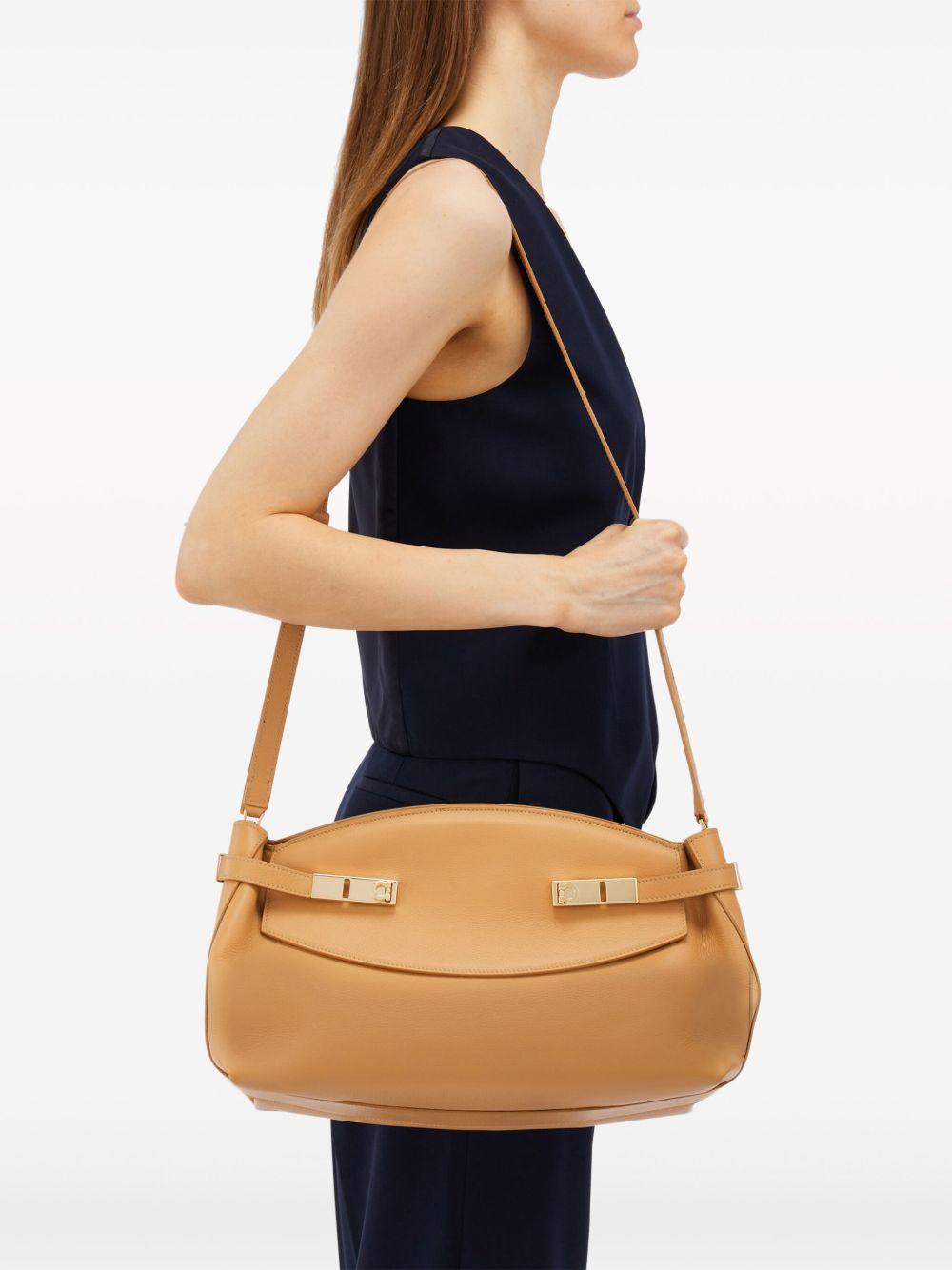 large Pouch leather bag Product Image