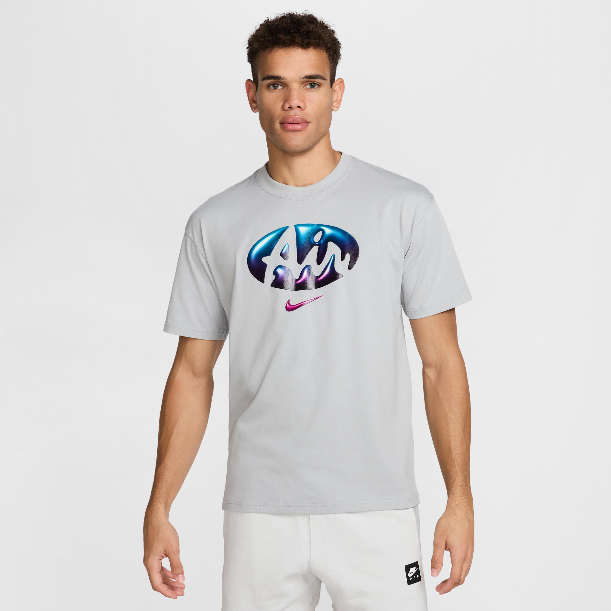 Nike Sportswear Men's Max90 T-Shirt Product Image