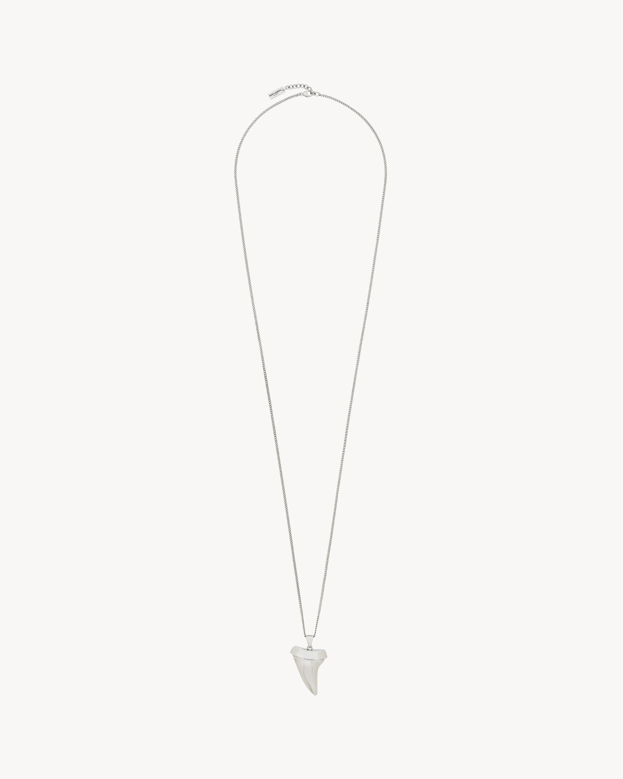 shark tooth necklace in metal Product Image