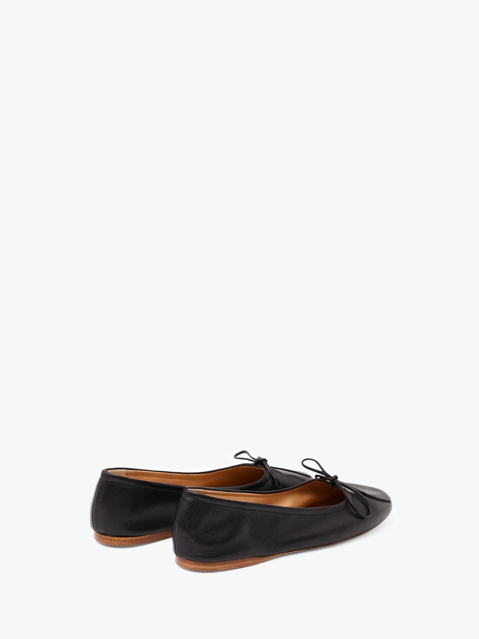 ROUND-TOE LEATHER BALLERINAS Product Image