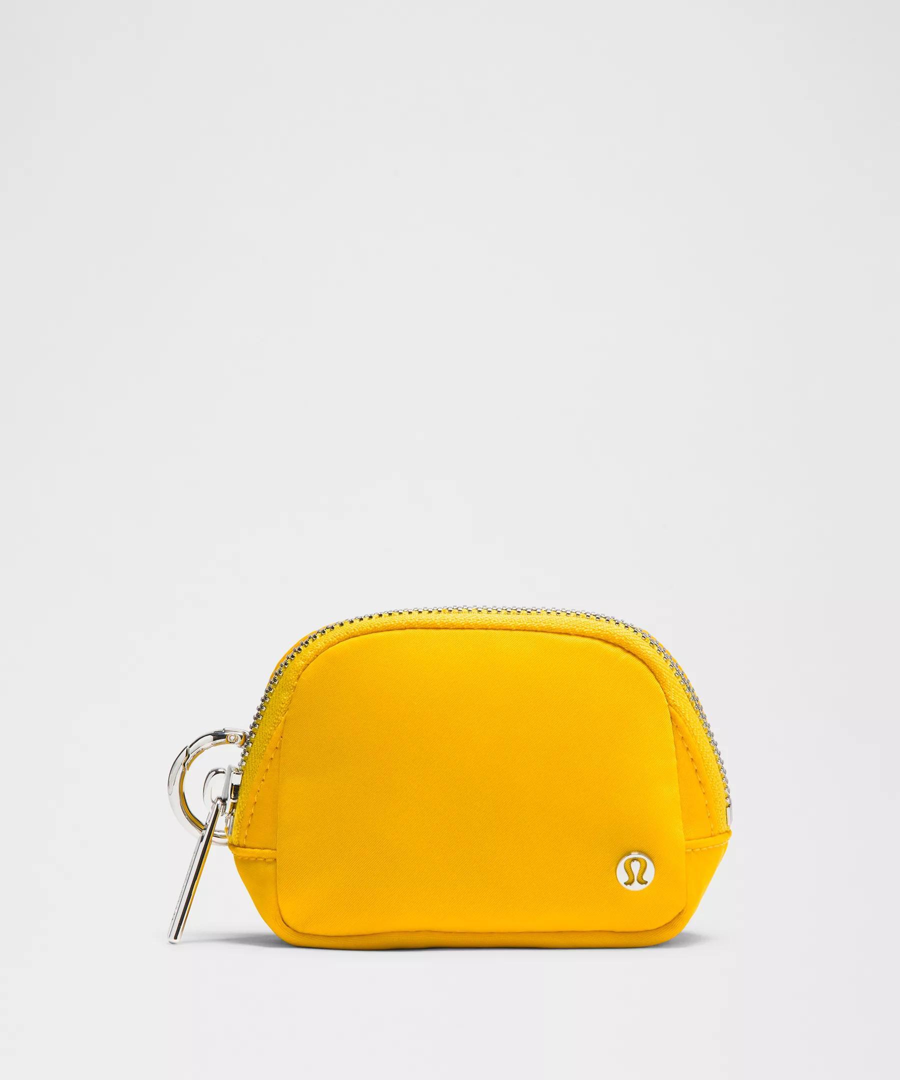Everywhere Belt Bag Nano Product Image