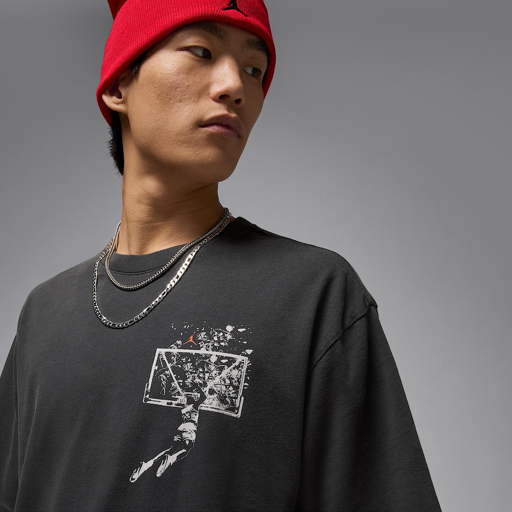 Jordan Brooklyn Men's Oversized Graphic T-Shirt Product Image