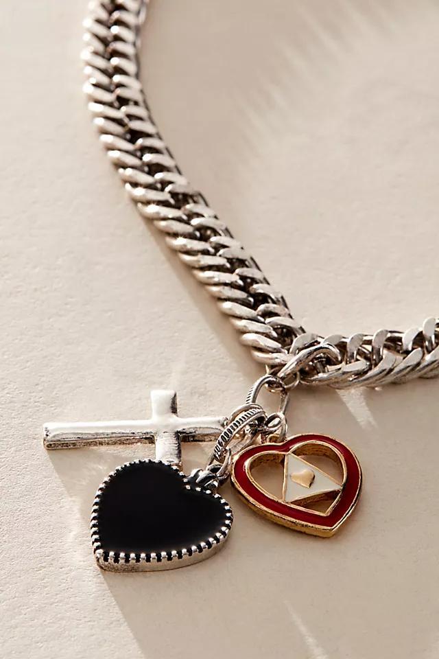 Darra Pendant Necklace Product Image
