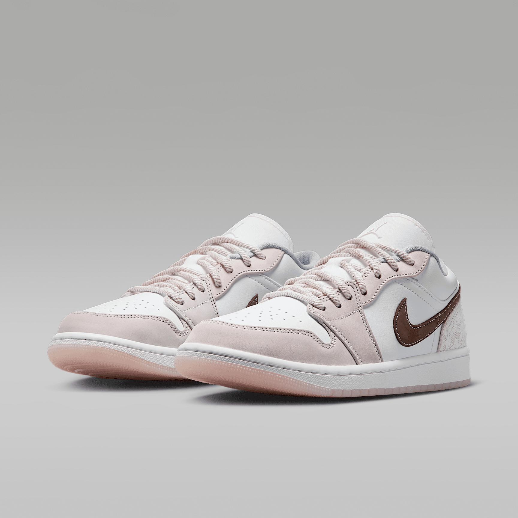 Women's Air Jordan 1 Low Shoes Product Image