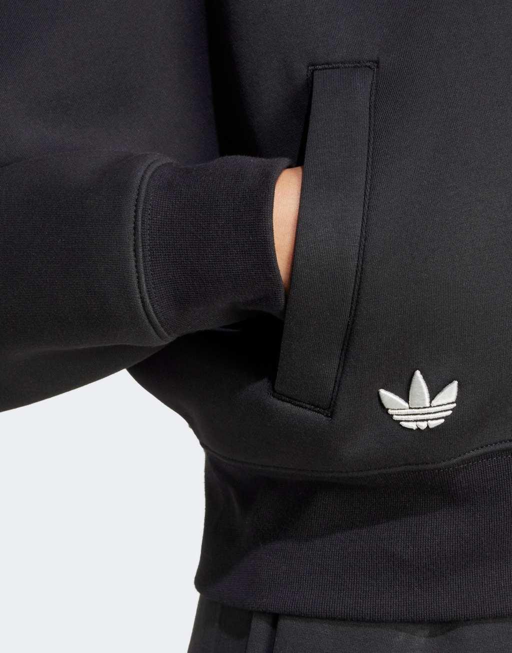 adidas Originals neuclassics sweatshirt in black Product Image