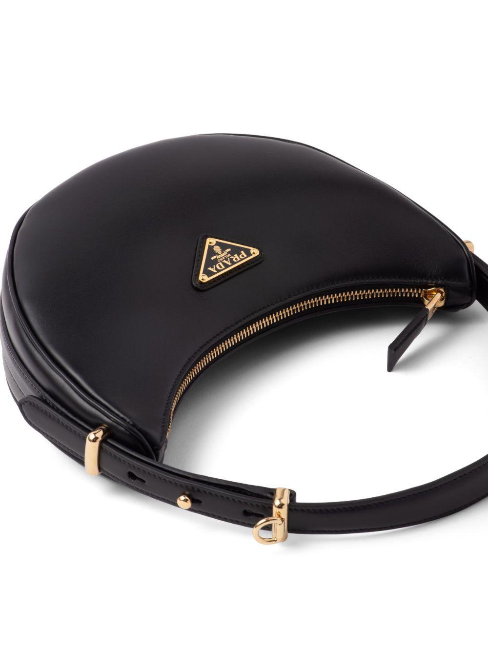 Arqué leather shoulder bag Product Image