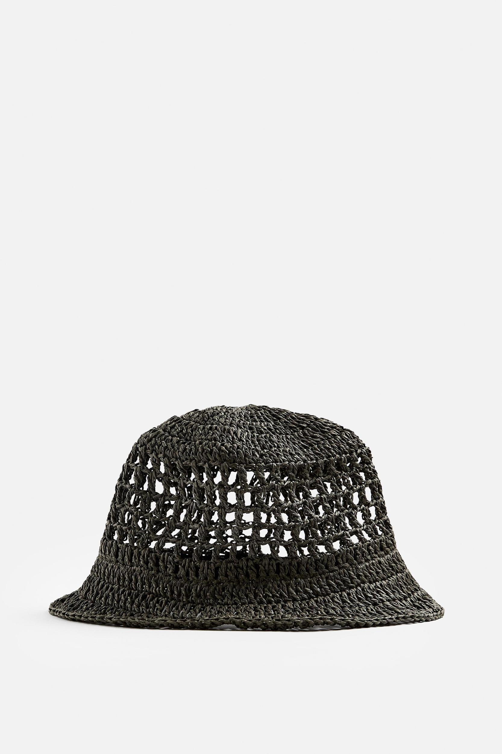 CROCHET BUCKET HAT Product Image