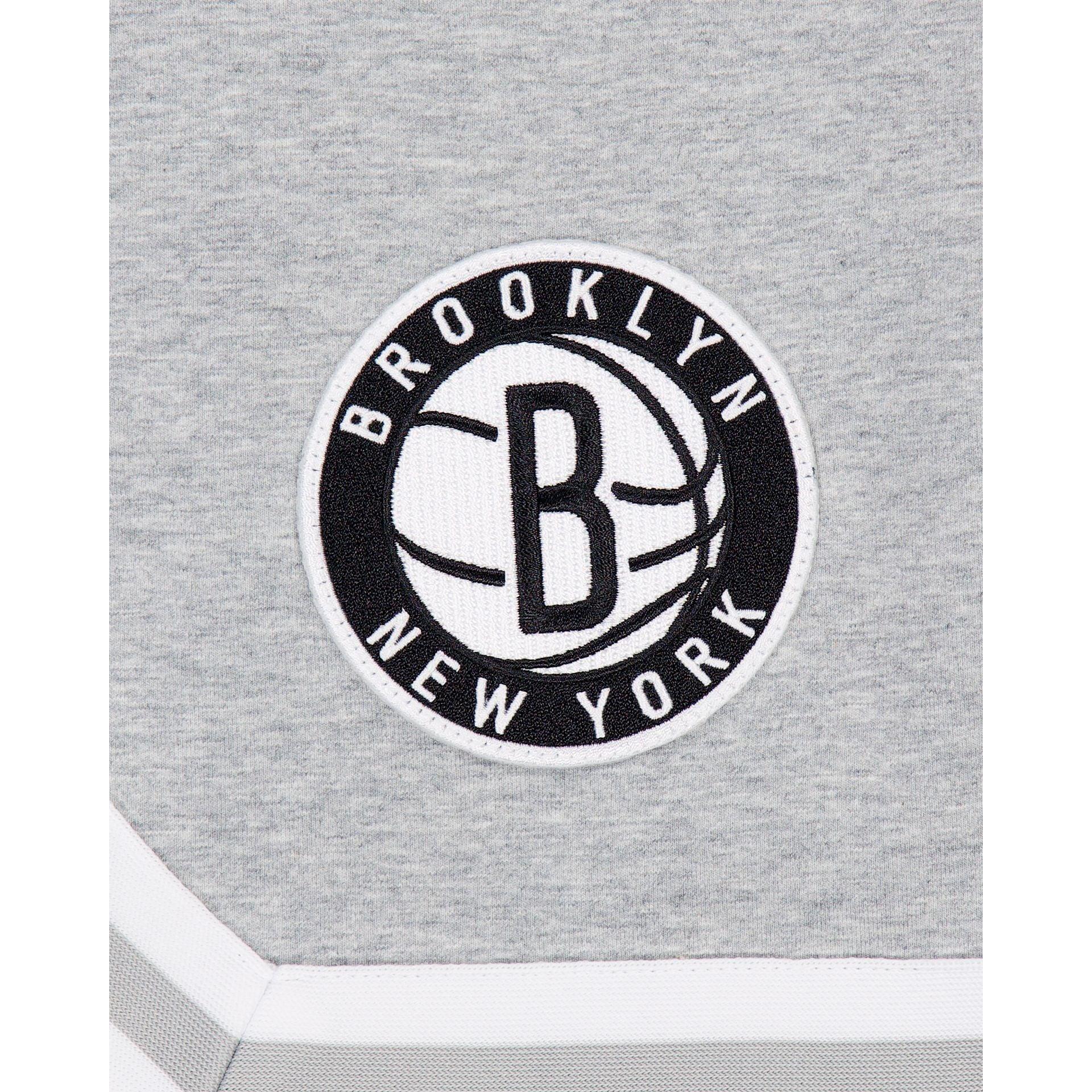 Boston Celtics Gray Logo Select Shorts Male Product Image