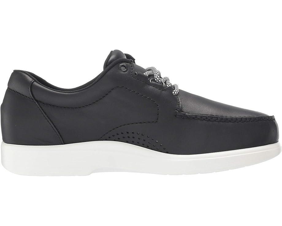 Venture Lace Up Comfort Sneaker Product Image