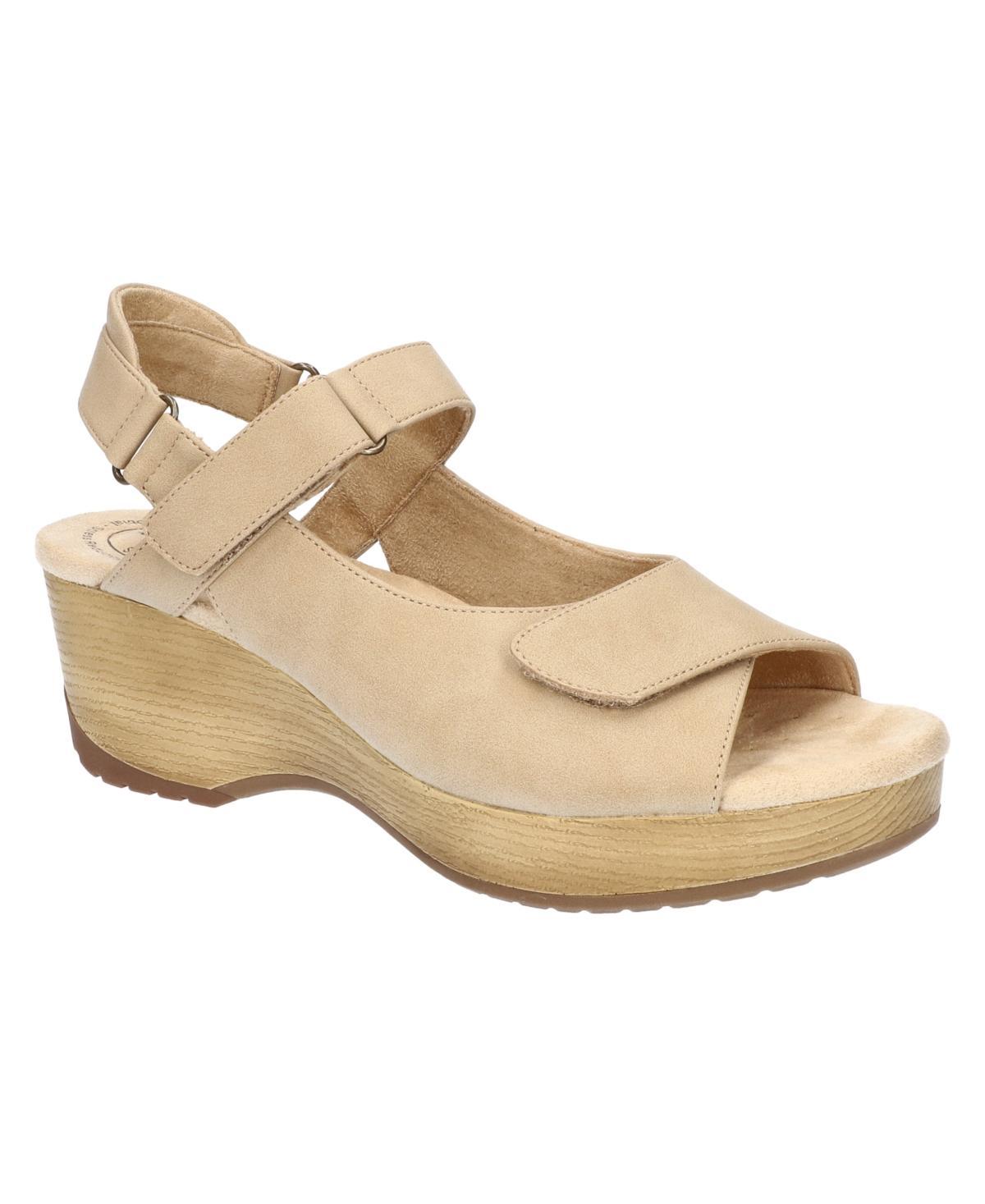 Easy Street Womens Easy Works Rez Slip Resistant Round Toe Sandals Product Image