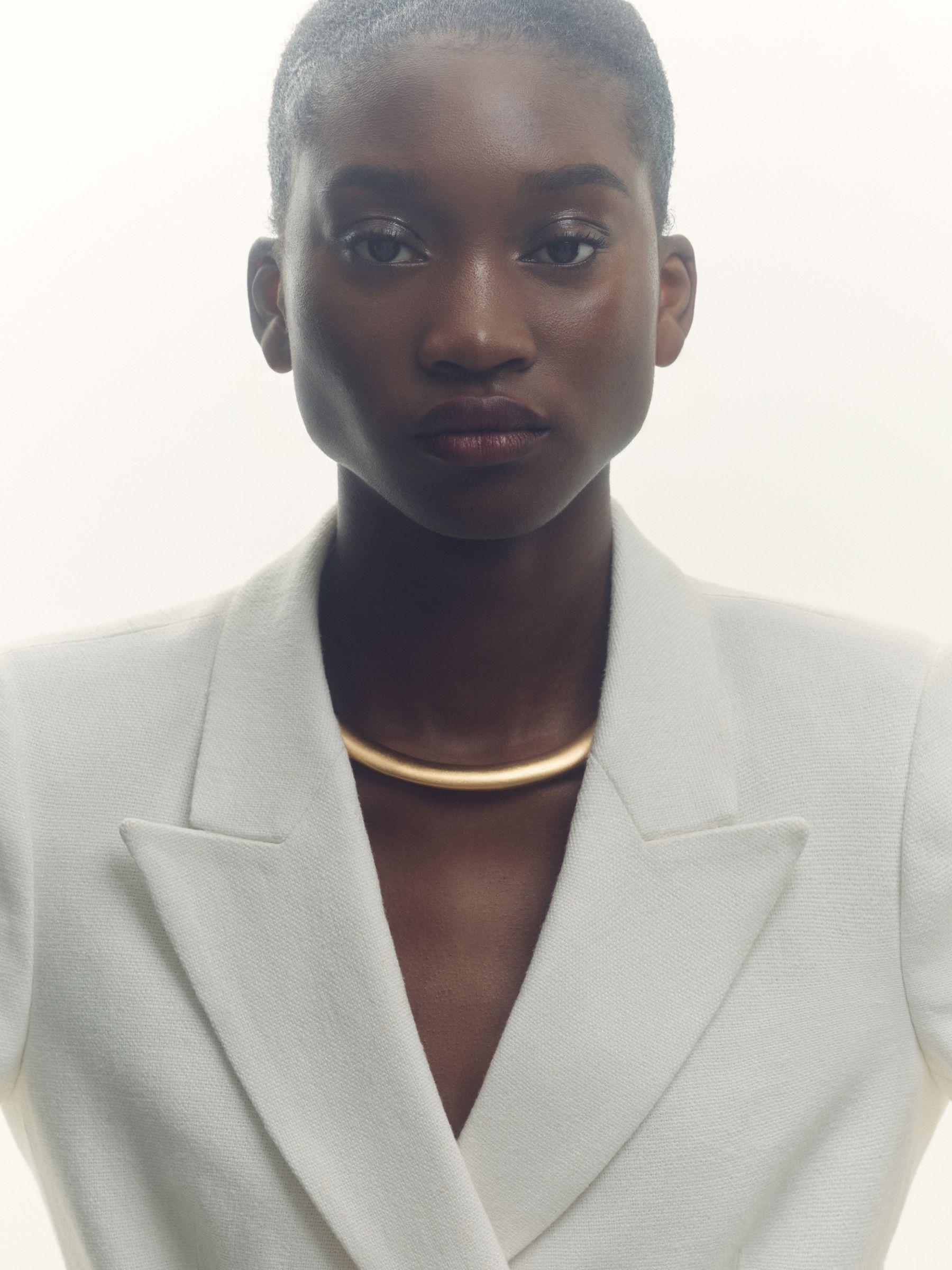 Polished Curve Choker in Gold Tone Product Image
