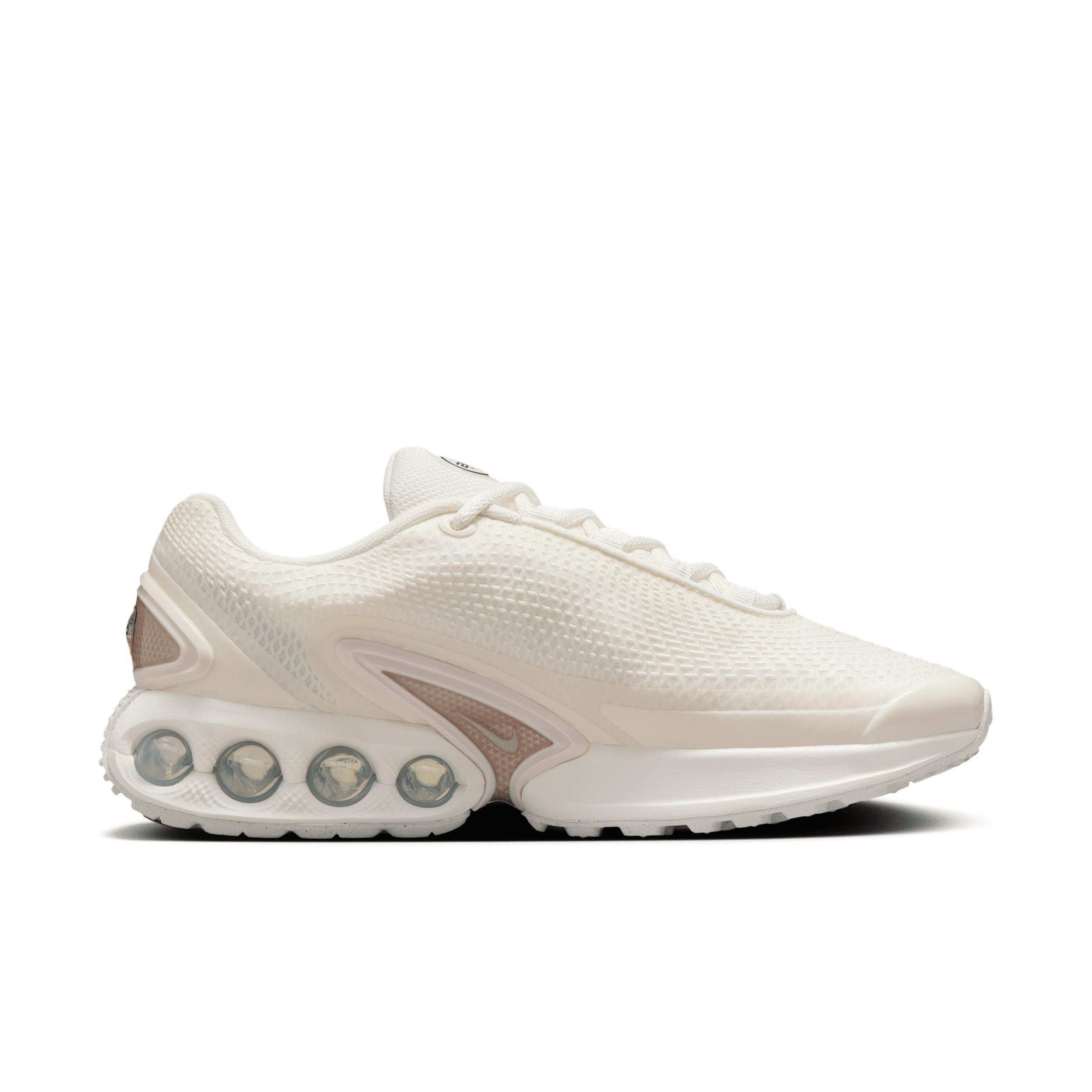 Nike Women's Air Max Dn SE Shoes Product Image