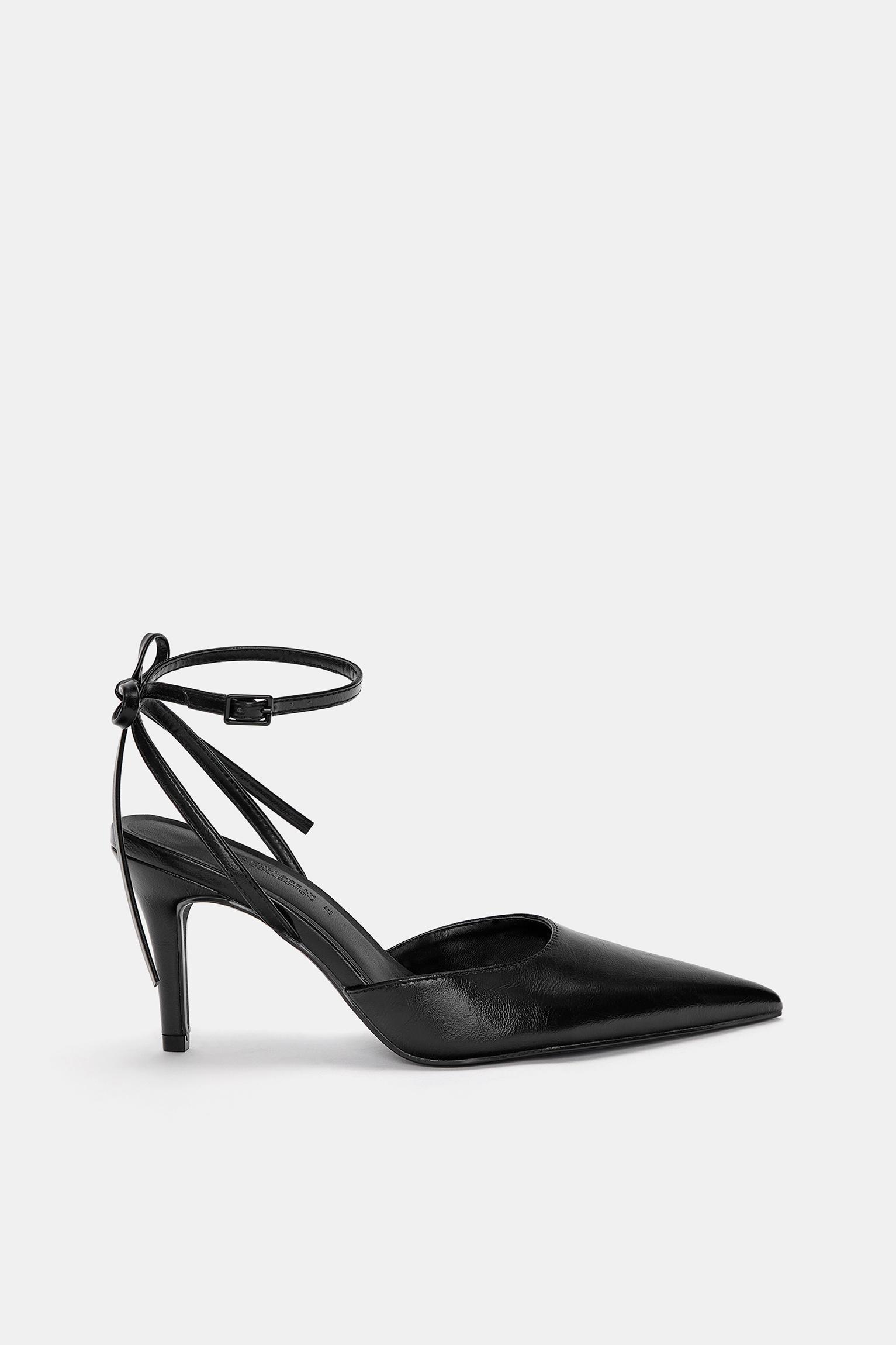 High-heel shoes with bow Product Image