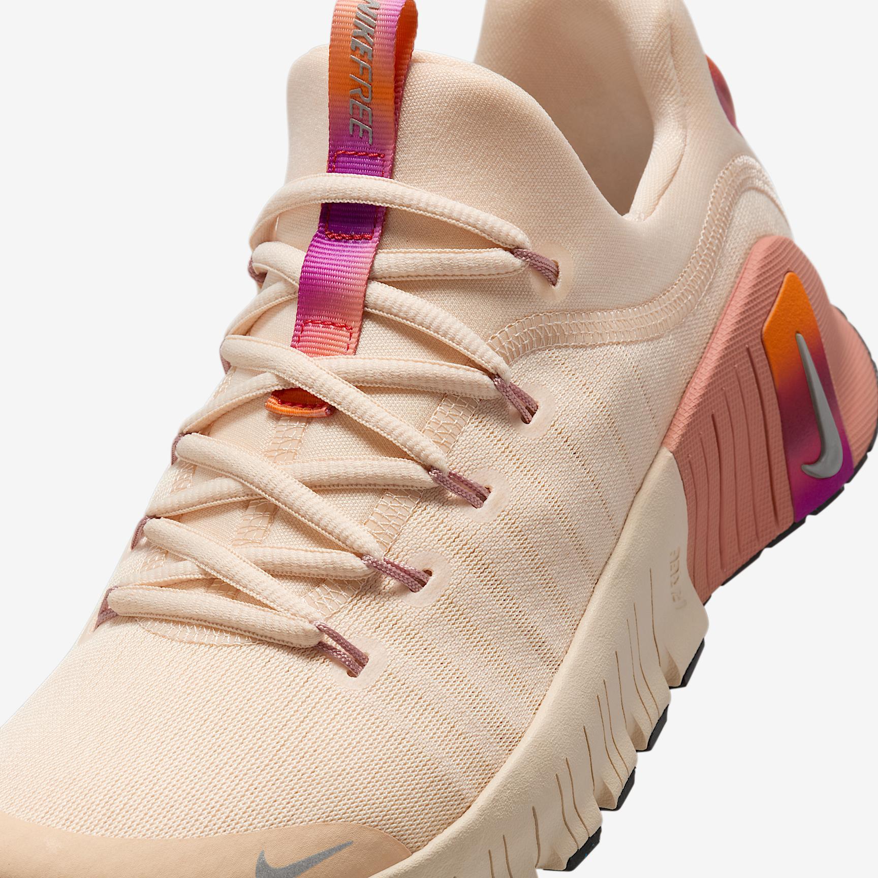 Nike Free Metcon 6 SE Women's Workout Shoes Product Image