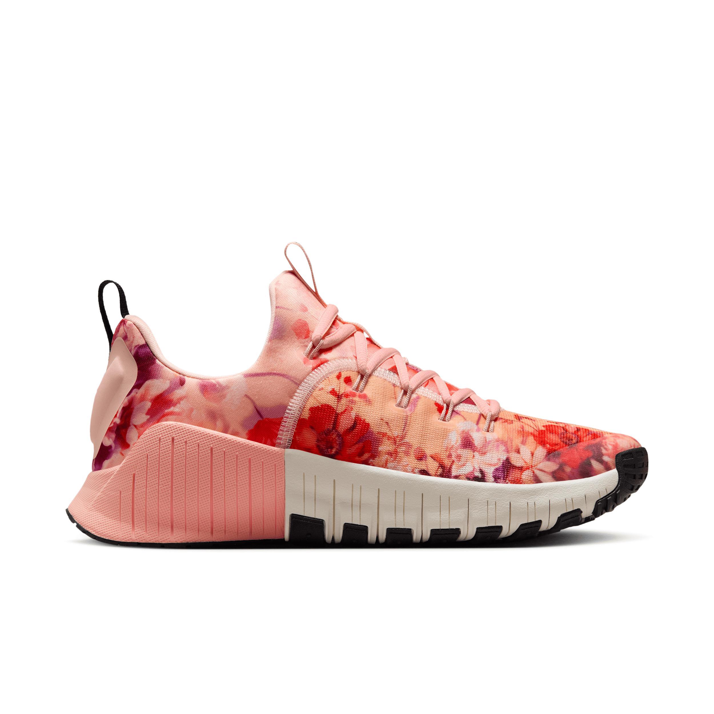 Nike Women's Free Metcon 6 AMP Workout Shoes Product Image
