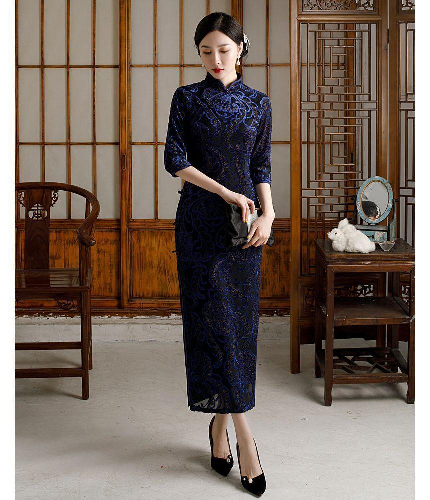 Elbow-Sleeve Glitter Panel Midi Qipao Product Image