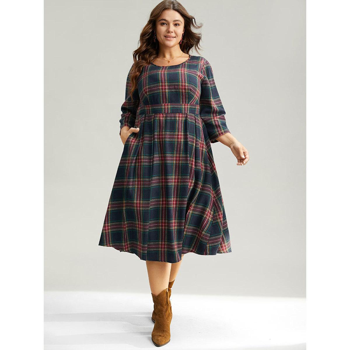 Plus Size Christmas Plaid Pocket Elastic Waist Midi Dress DarkBlue Women Elegant Printed Round Neck Elbow-length sleeve Curvy Midi Dress BloomChic 30/6X Product Image