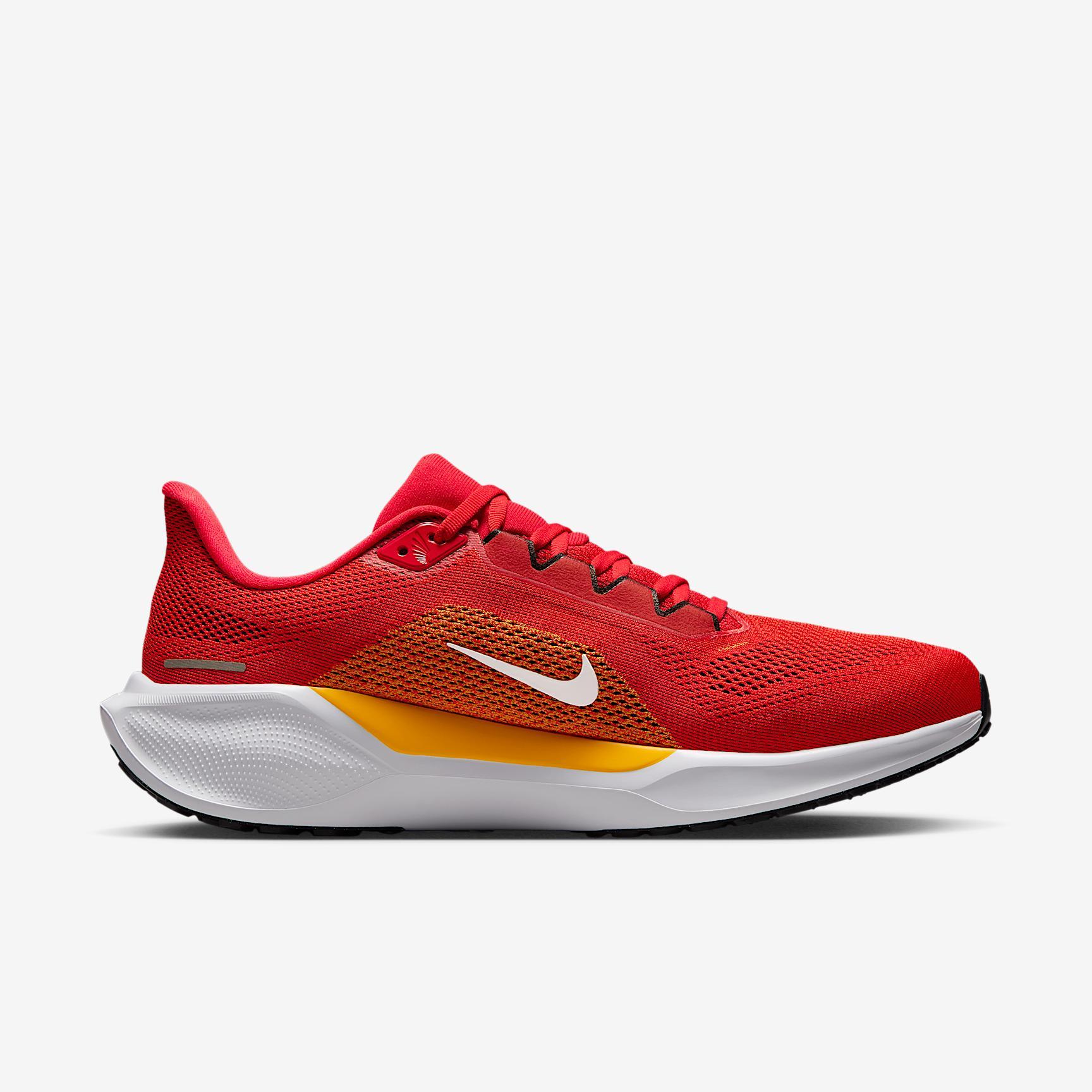 Kansas City Chiefs Pegasus 41 Men's Nike NFL Road Running Shoes Product Image