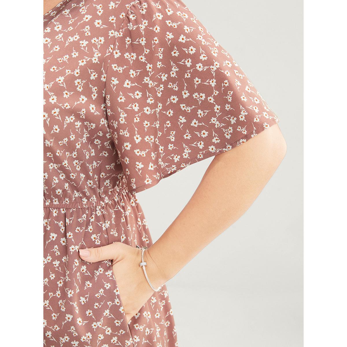 Plus Size Ditsy Floral Ruffles Pocket Elastic Waist V Neck Midi Dress DustyPink Women Elegant Elastic Waist V-neck Short sleeve Curvy Midi Dress BloomChic 12/L Product Image