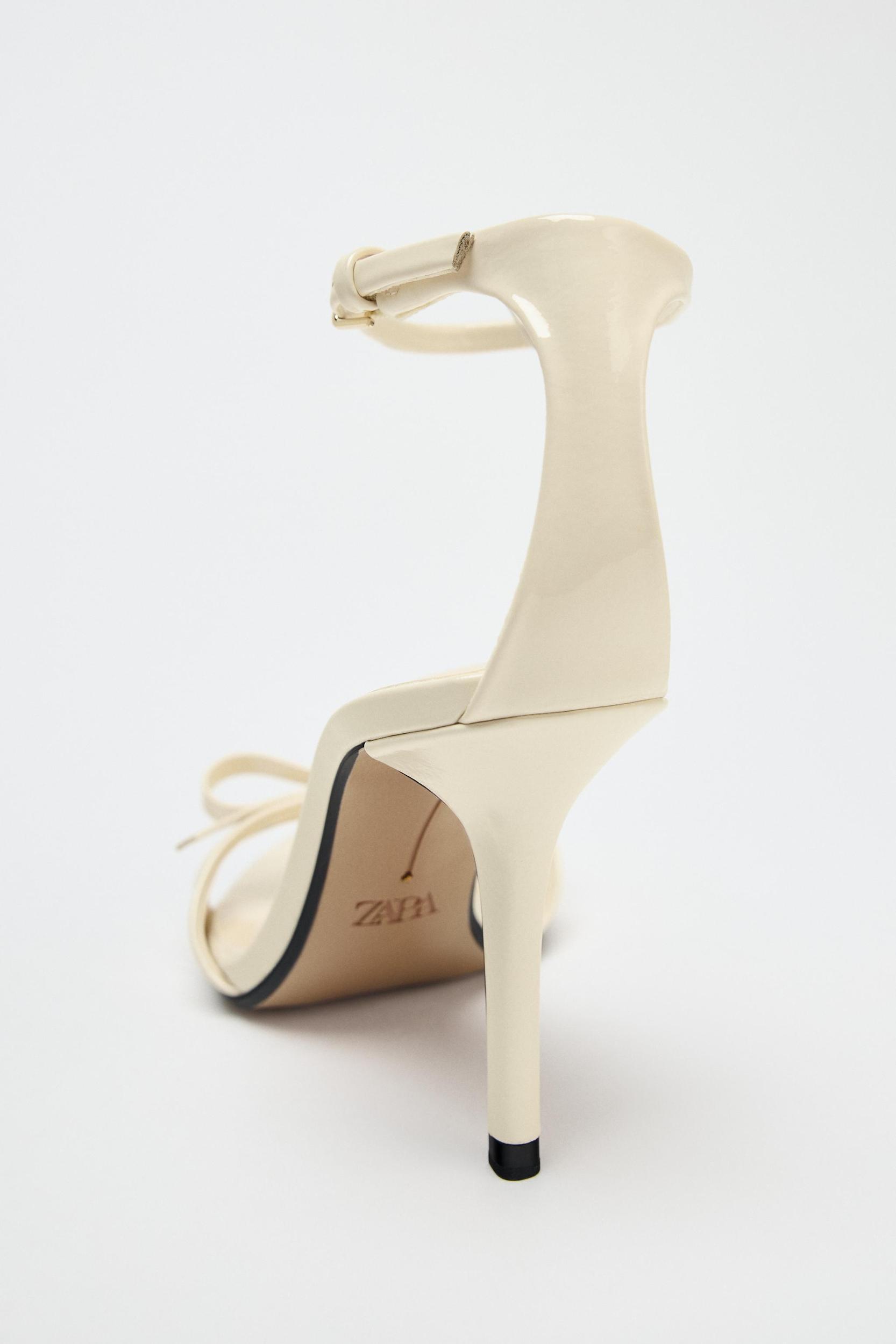BOW HEELED SANDALS Product Image