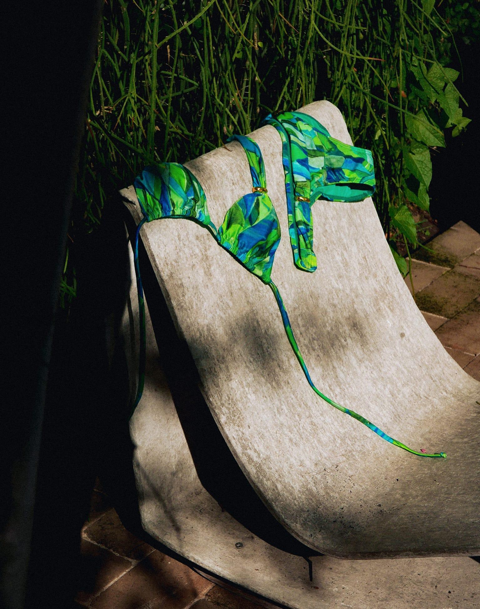 Bia Tube Bottom - Tropics Product Image