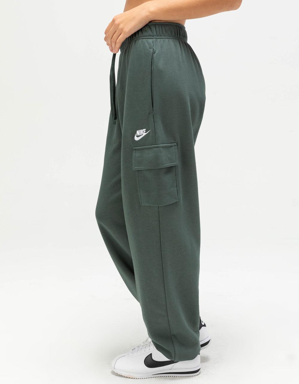 NIKE Sportswear Essentials Club Fleece Womens Cargo Sweatpants Product Image