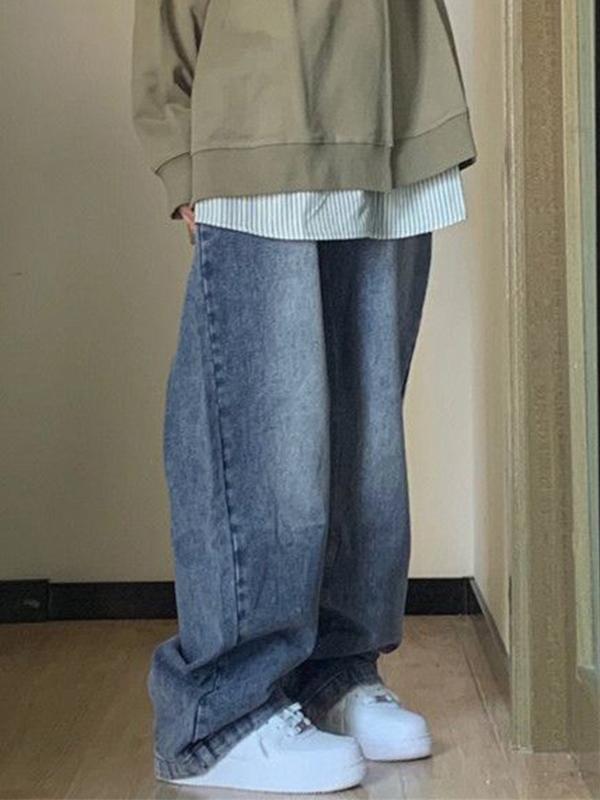 Pocket Design Blue Wash Boyfriend Jeans Product Image