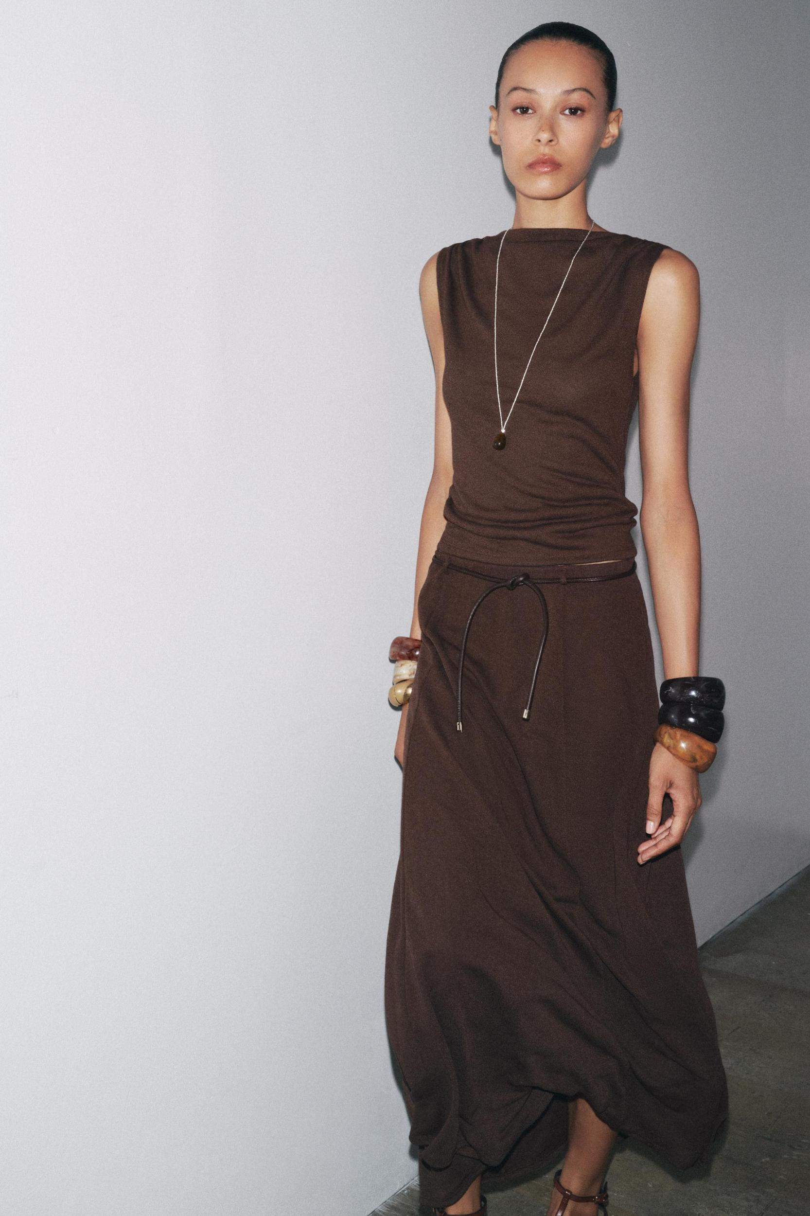 CUT-OUT KNIT TOP Product Image