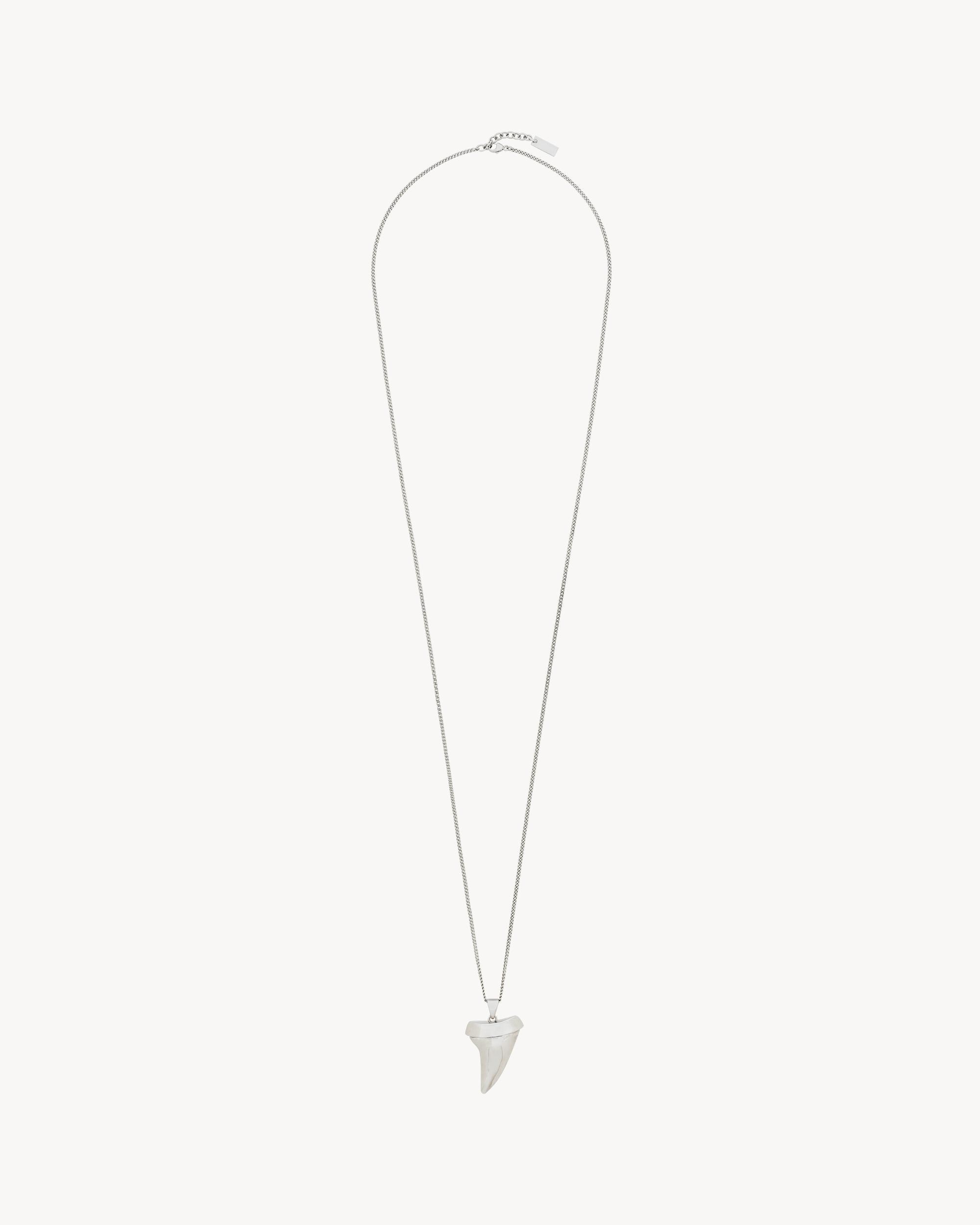 shark tooth necklace in metal Product Image