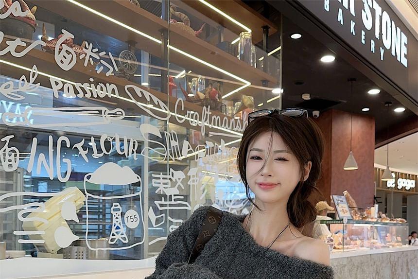 Overfit One-Shoulder Knit Sweater / Flared Pants with Fart Curtain Product Image