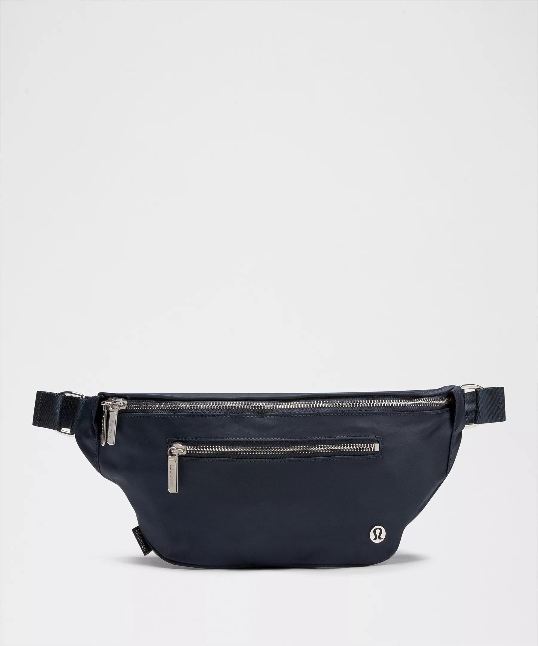 City Essentials Belt Bag 3L Product Image