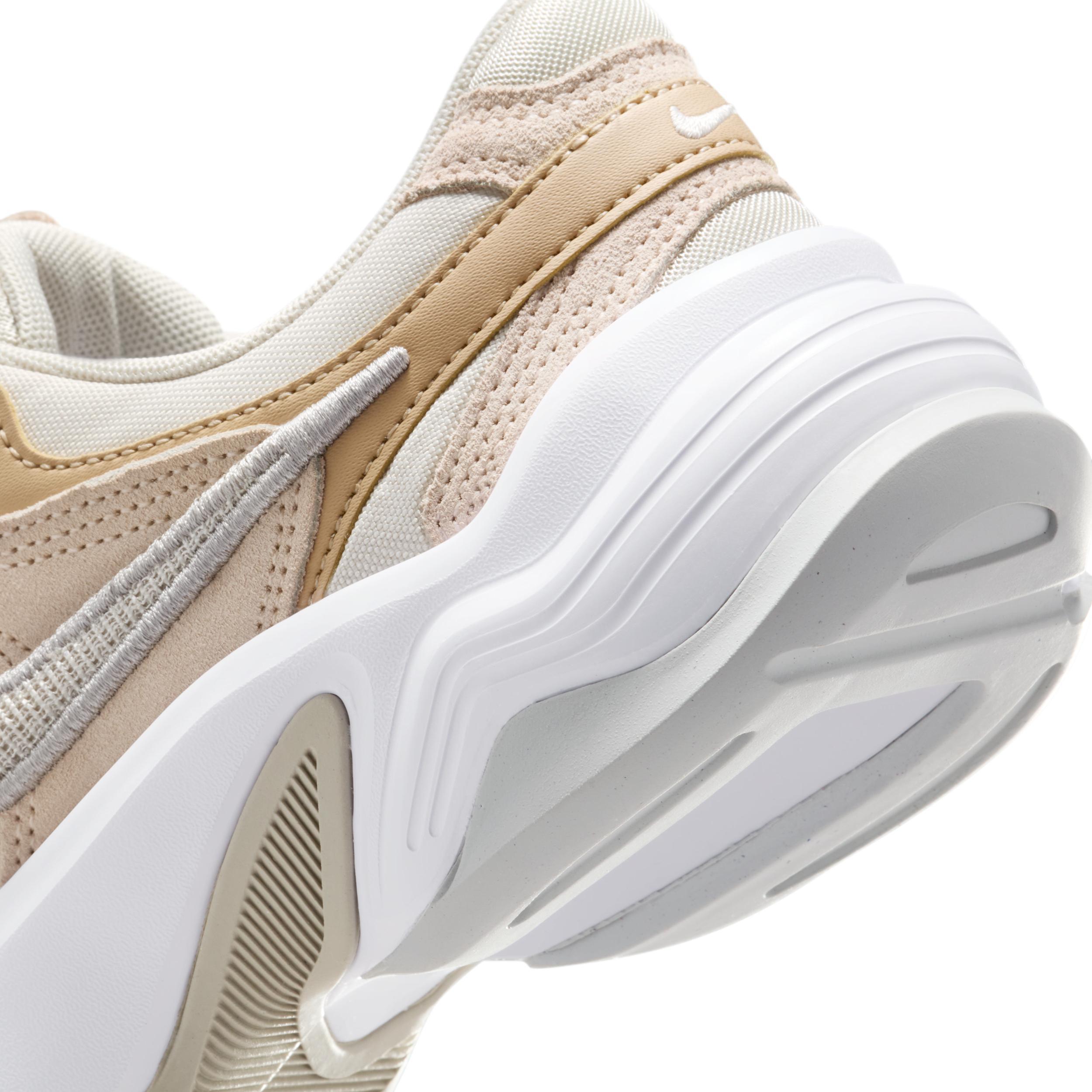 Nike Women's AL Shoes Product Image