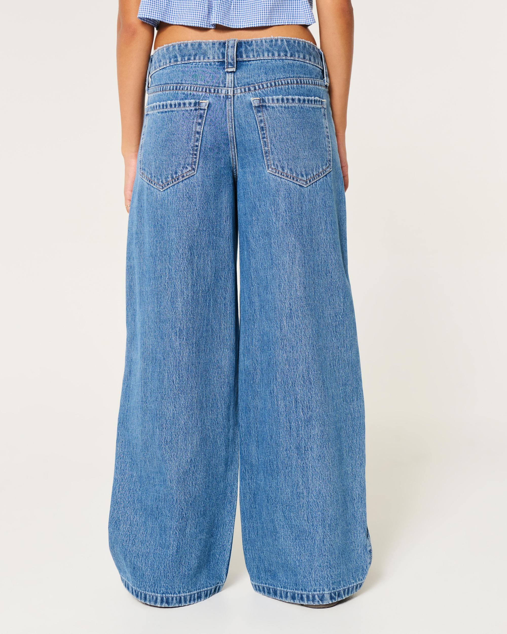 Low-Rise Medium Wash Super Baggy Jeans Product Image