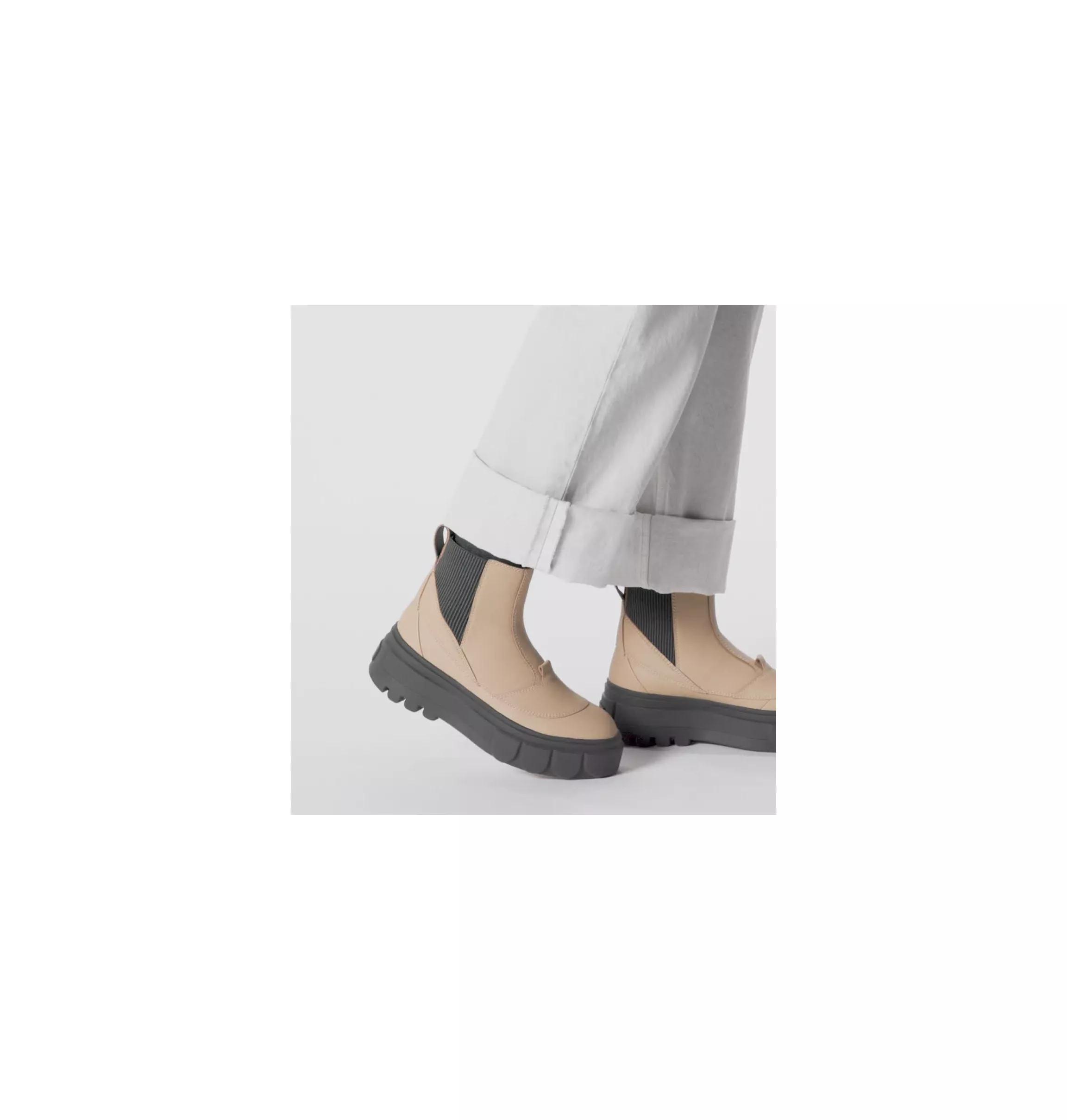 CARIBOU™ X Women's Chelsea Waterproof Boot Product Image
