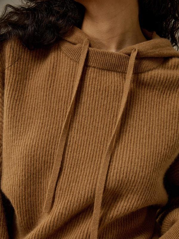 Eshe 2-in-1 Cashmere Detachable Hoodie Product Image