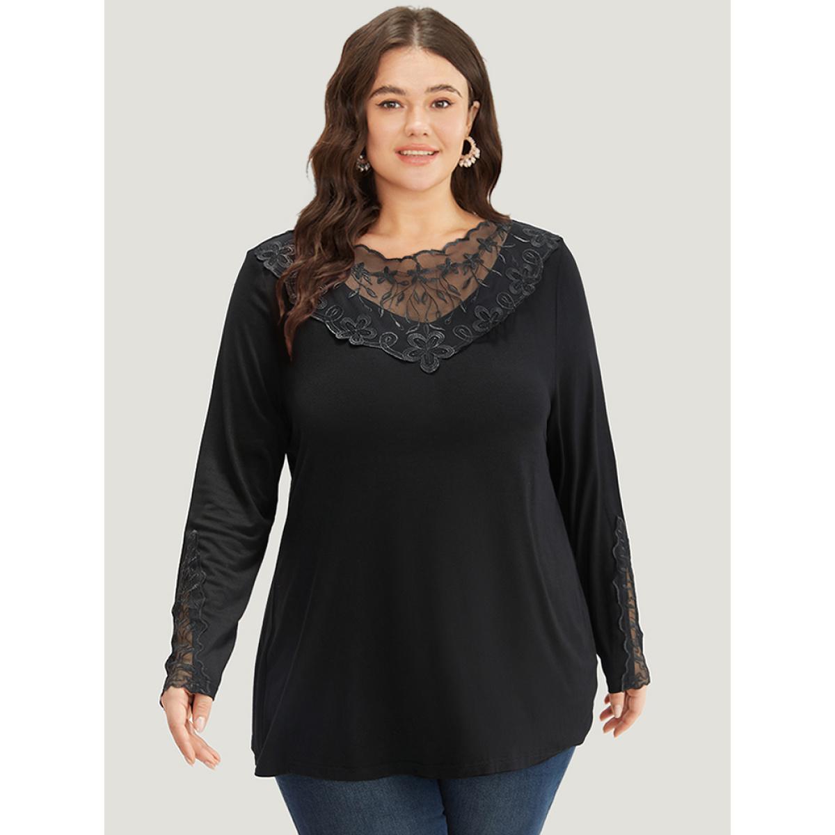 Plus Size Halloween Plain Crochet Lace Mesh T-shirt Black Women Elegant Plain Plain Round Neck Dailywear T-shirts BloomChic 26/4X Product Image