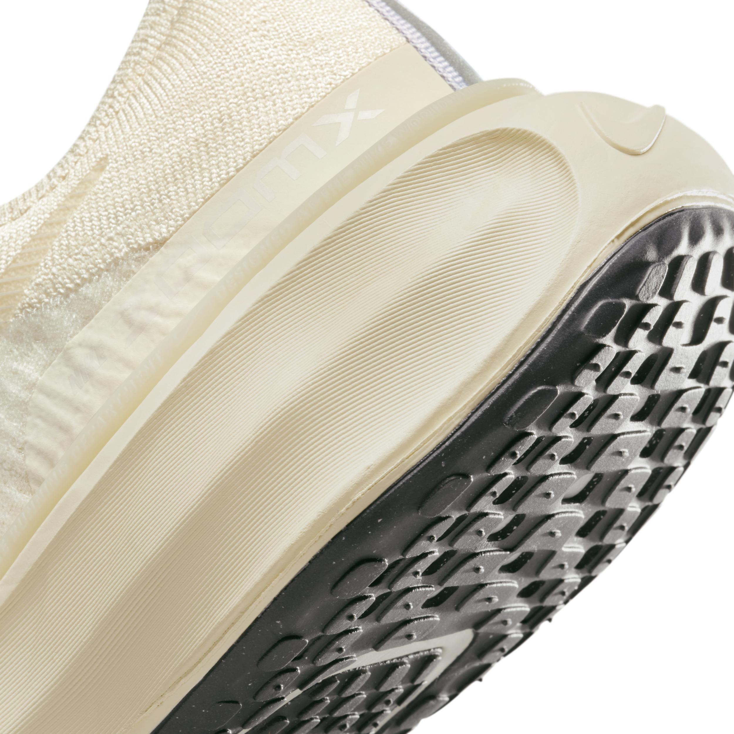 Nike Men's Invincible 3 Road Running Shoes Product Image