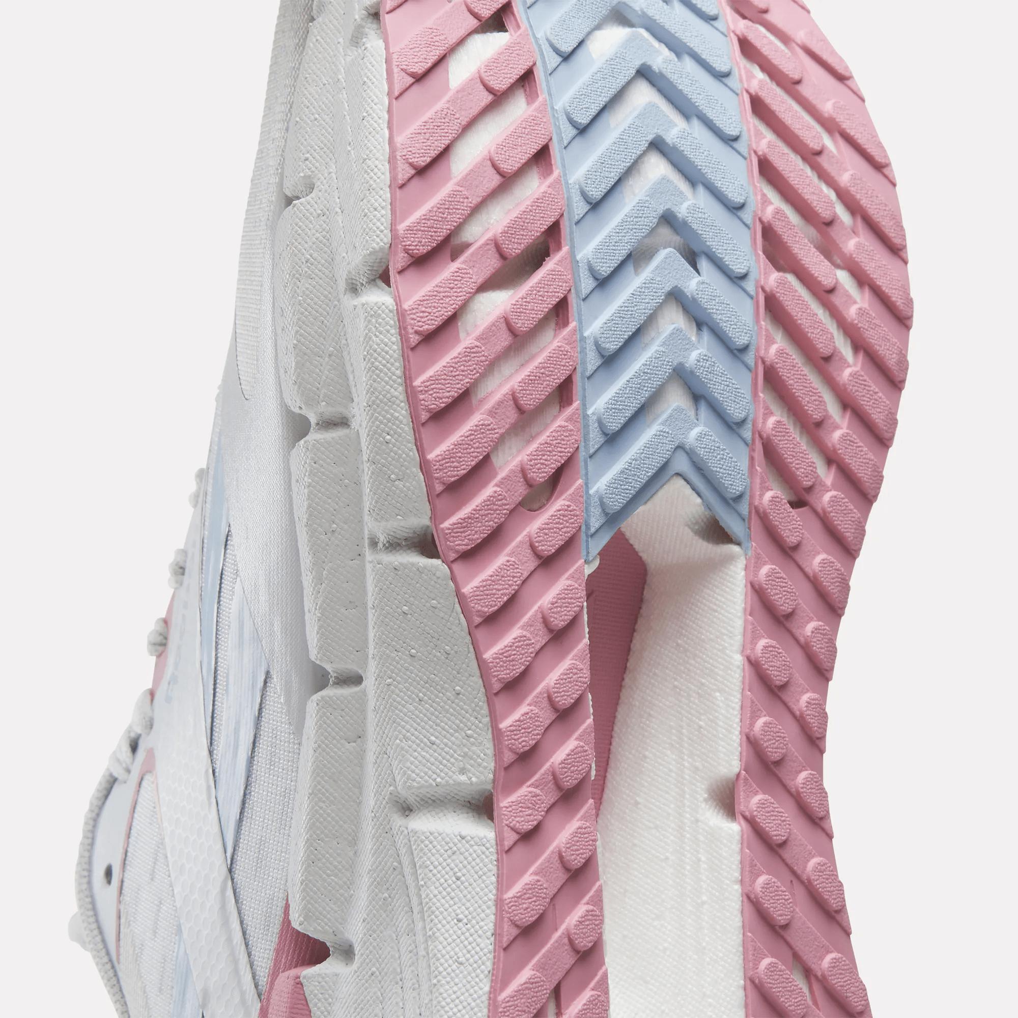 Women's FloatZig Symmetros Shoes Female Product Image